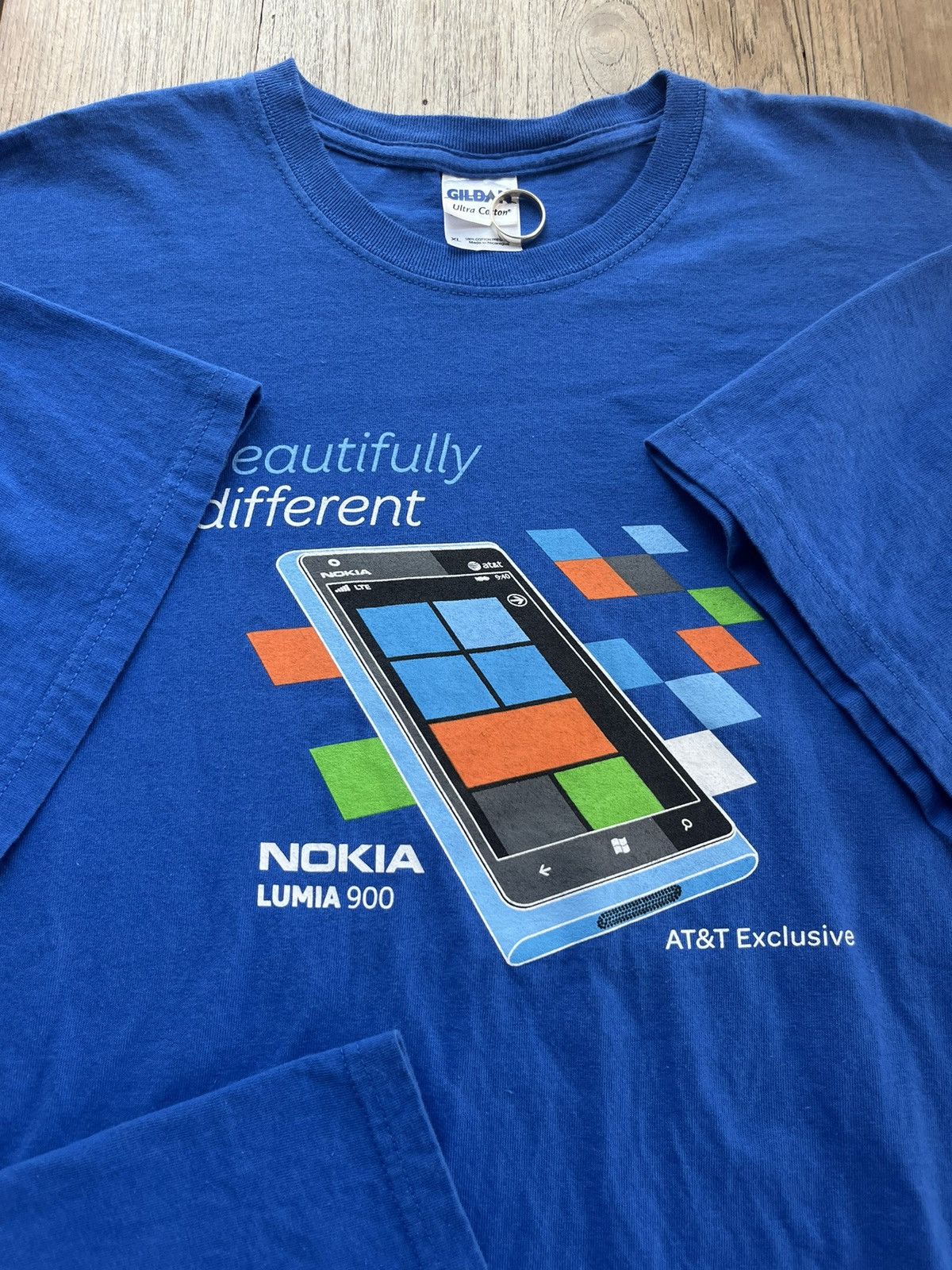 Microsoft × Vintage Vintage NOKIA LUMIA 900 Windows Phone promo company Tshirt Size US XL / EU 56 / 4 - 7 Thumbnail