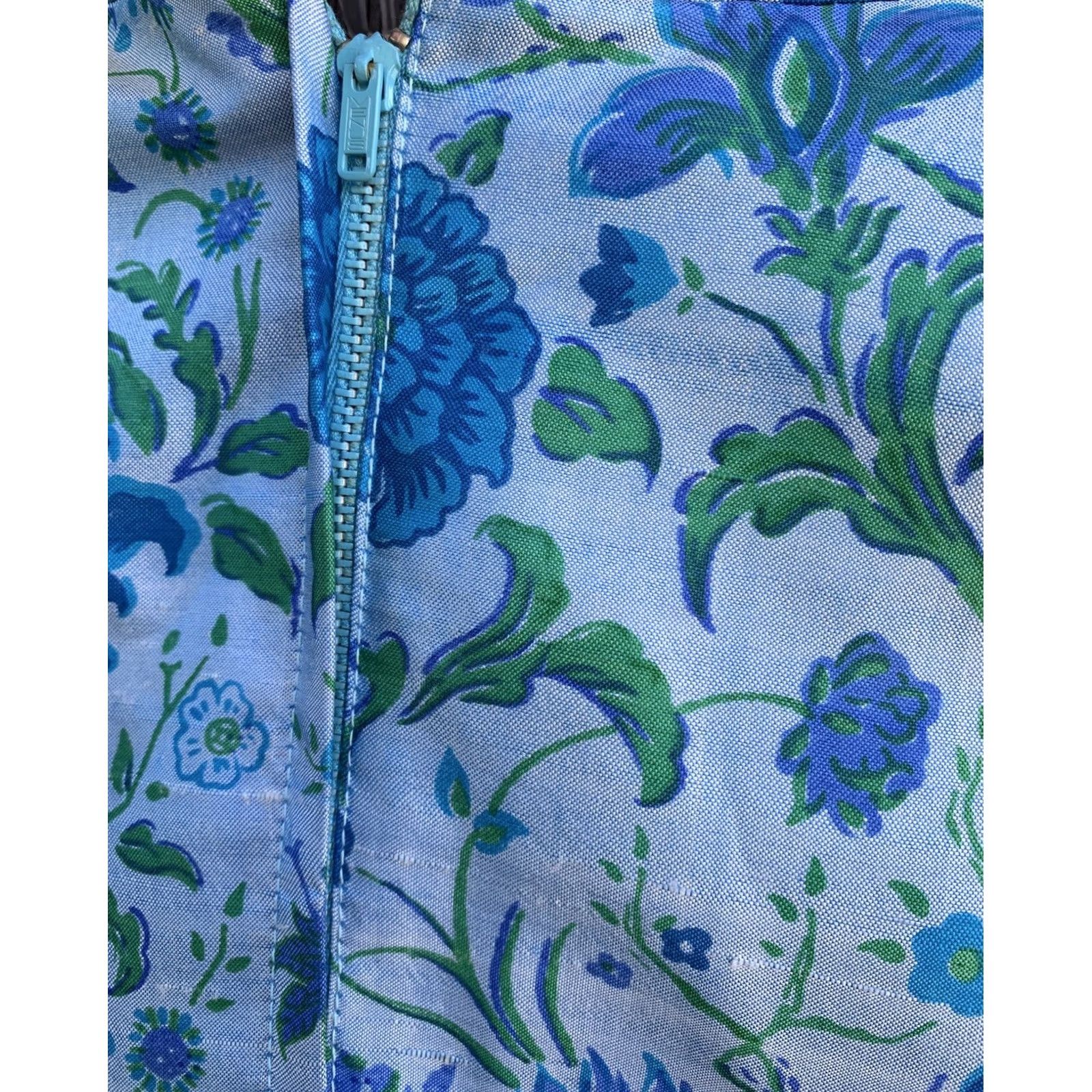 Vintage VINTAGE Thai Silk Dress Floral Metal Zipper cheongsam tiki mod Dress 100% Silk Blue 1960s Womens Size 4XL / US 24-26 - 4 Thumbnail