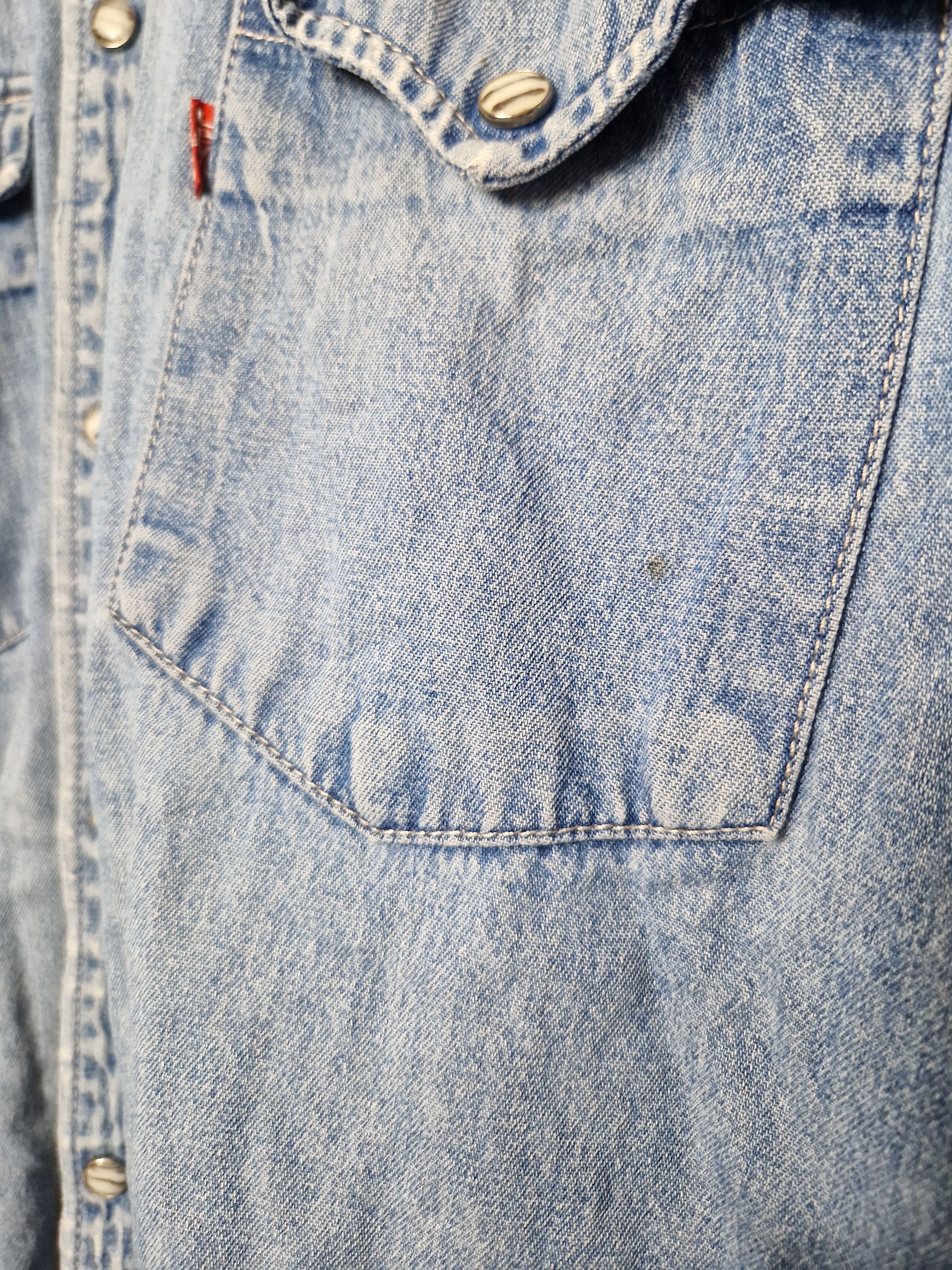 Levi's × Levi's Vintage Clothing × Vintage Levis Levi's vintage 90s denim shirt distressed Size US XL / EU 56 / 4 - 6 Thumbnail