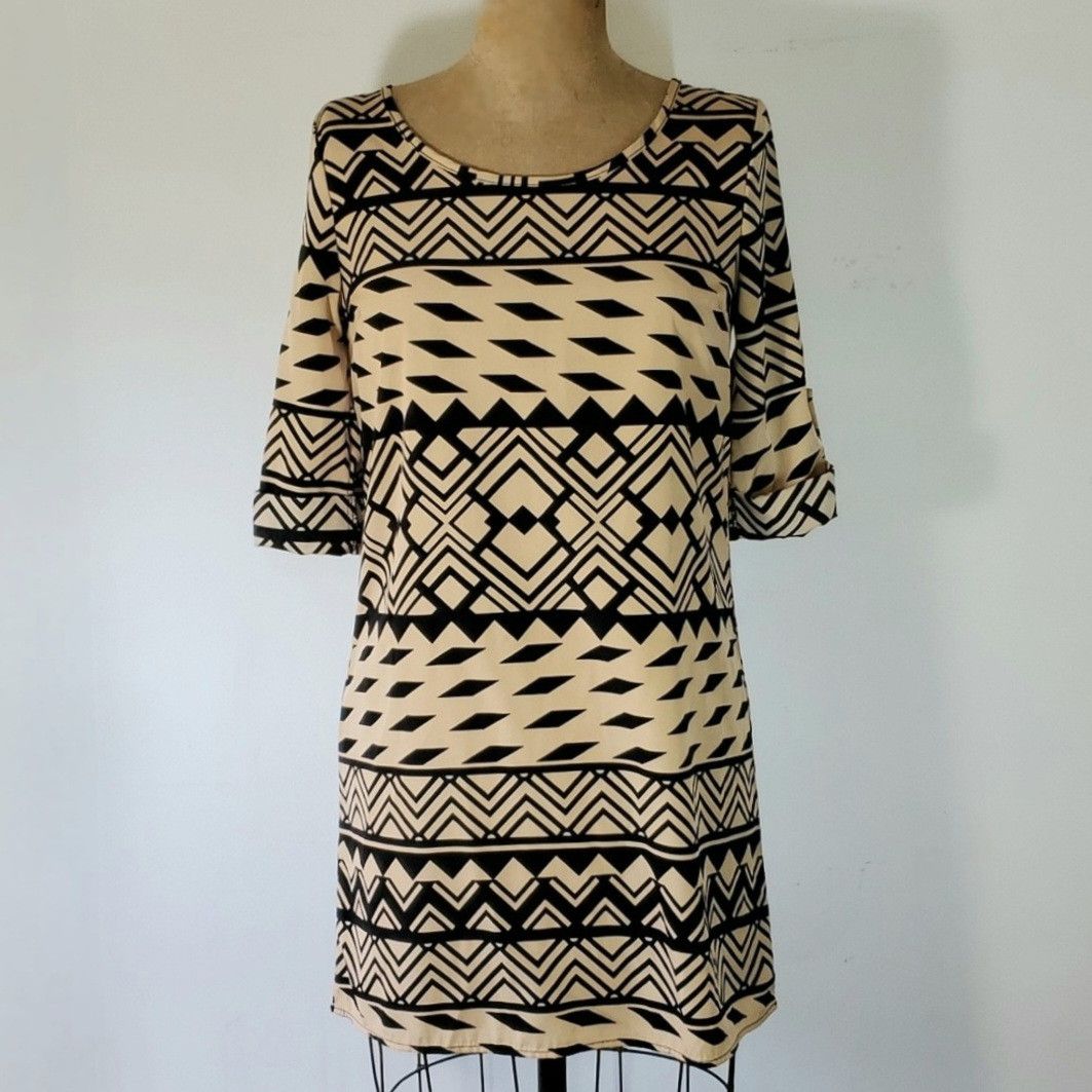 Other Charlotte Russe Size S Dress Mini Shift Rolled Elbow Sleeve Size S / US 4 / IT 40 - 1 Thumbnail