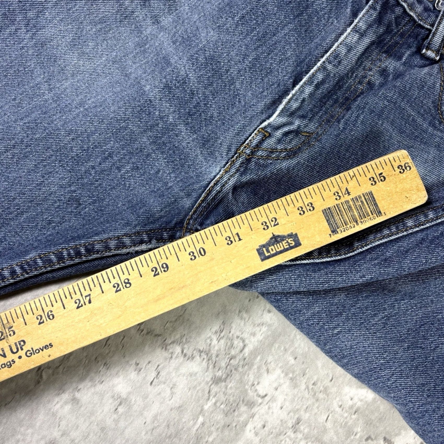 Levi's VINTAGE Levi's 505 Jeans Dark Wash Straight Levi's 505 Jeans 30x30 Mens Denim Blue 2000s Grunge Pants Size US 30 / EU 46 - 5 Thumbnail