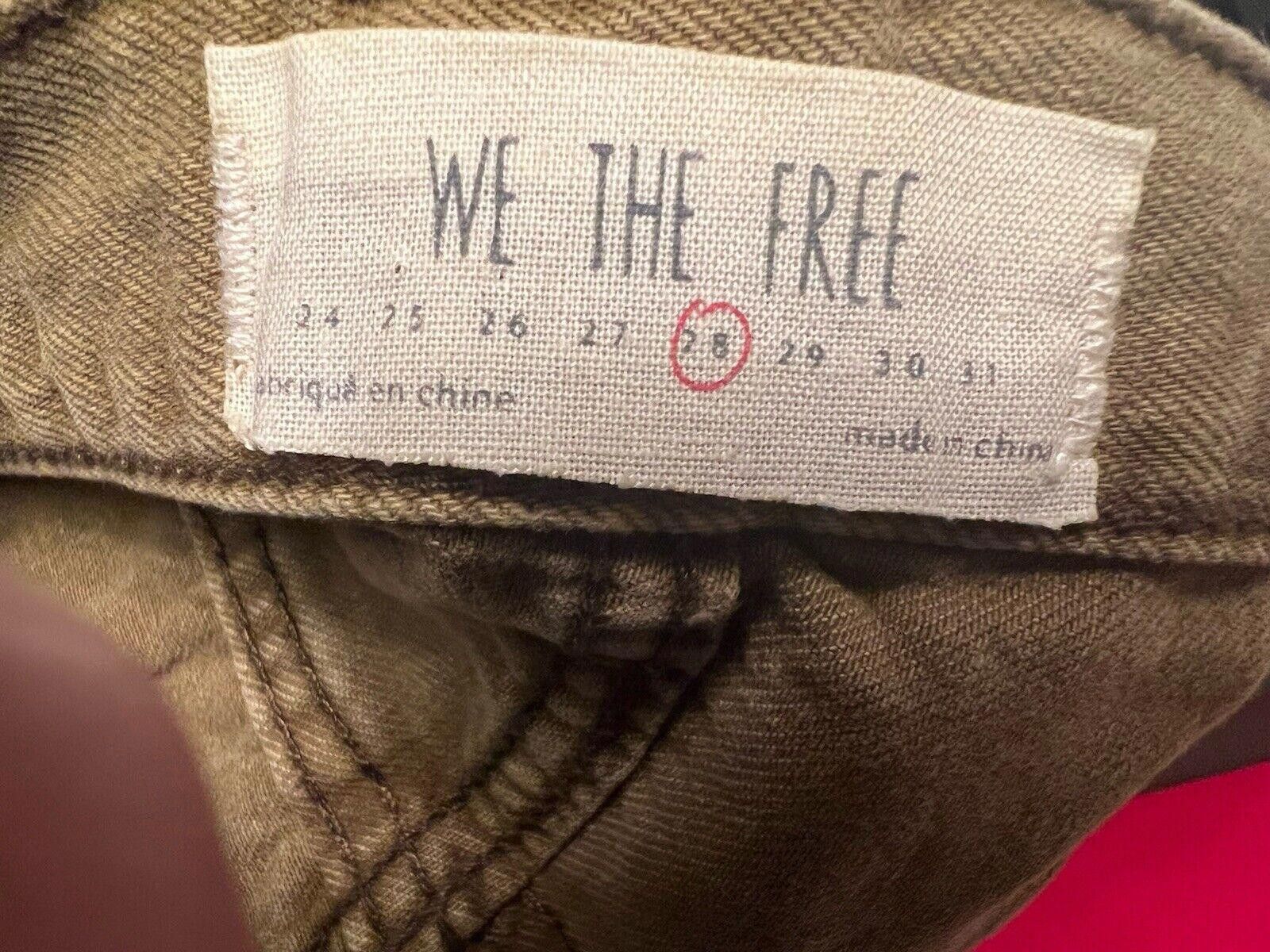 Free People Free People We the Free Cutoff Raw Hem Shorts Button Fly Size 28" / US 6 / IT 42 - 7 Thumbnail