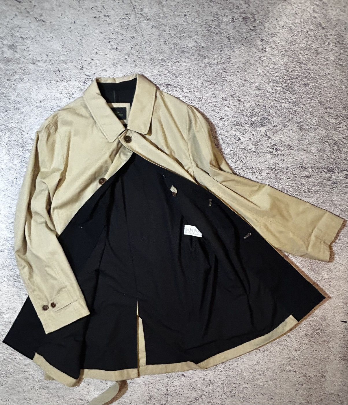 Lacoste Lacoste Vintage Beige Trench Coat Classic Mac Coat Size 60 Size US L / EU 52-54 / 3 - 8 Thumbnail