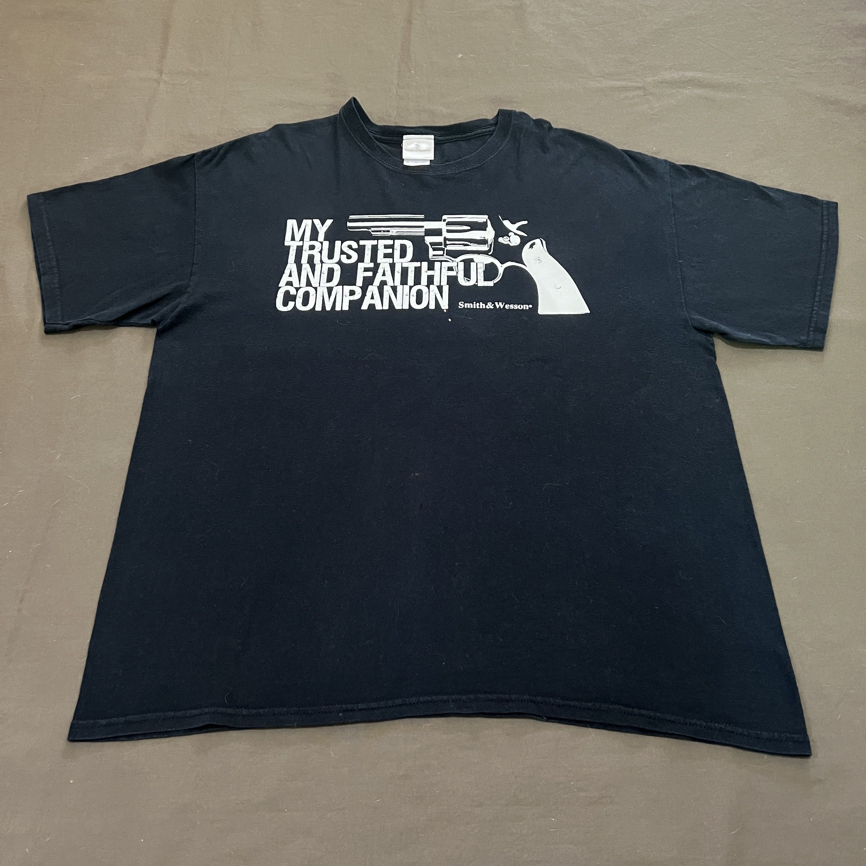 Vintage Vintage Smith And Wesson Gun Company Promo Tee XL 911 Size US XL / EU 56 / 4 - 2 Thumbnail