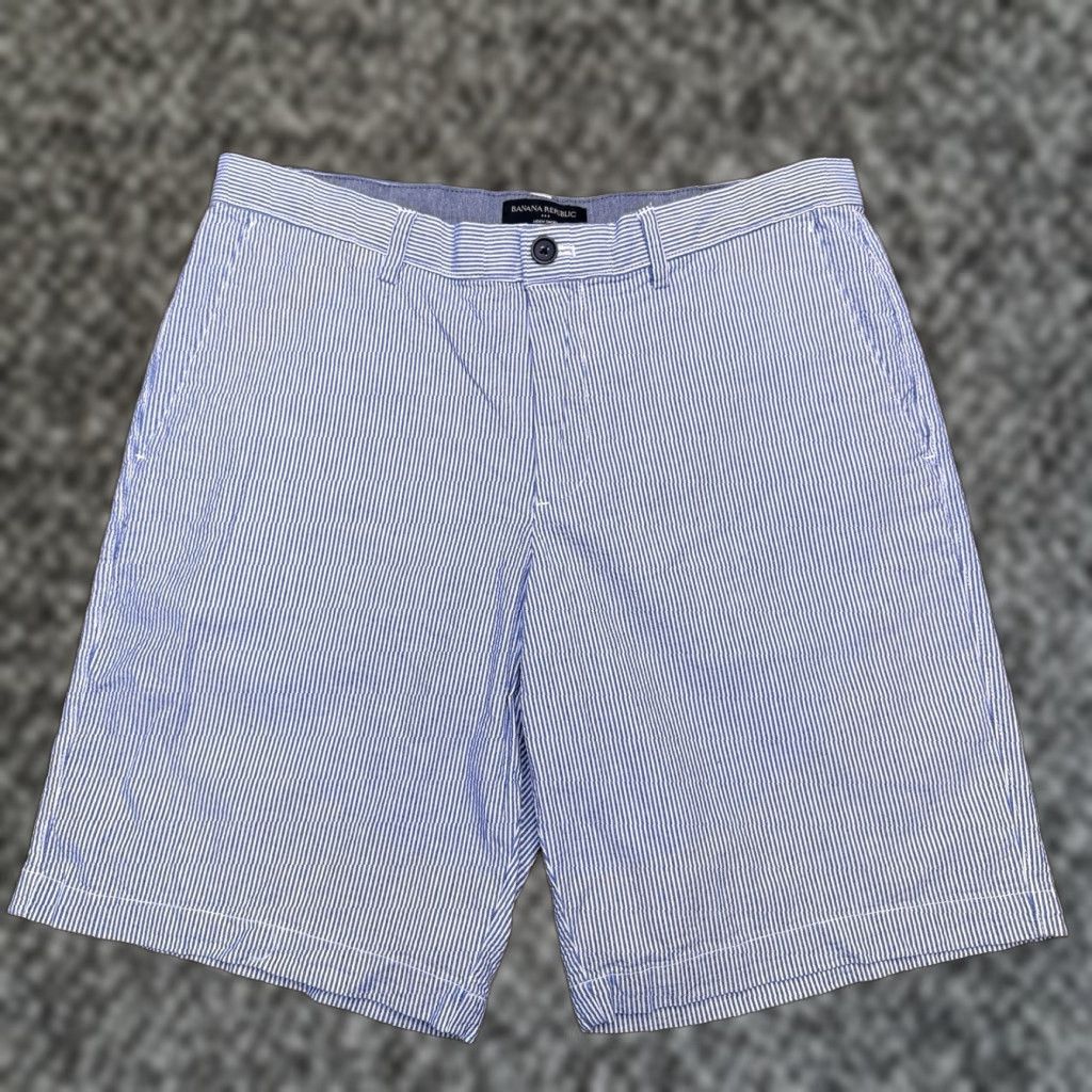 Banana Republic Banana Republic Aiden Shorts Mens 33 Chino Casual Mid Rise Stretch Blue 33 Regular Mens Shorts Size US 33 - 1 Thumbnail