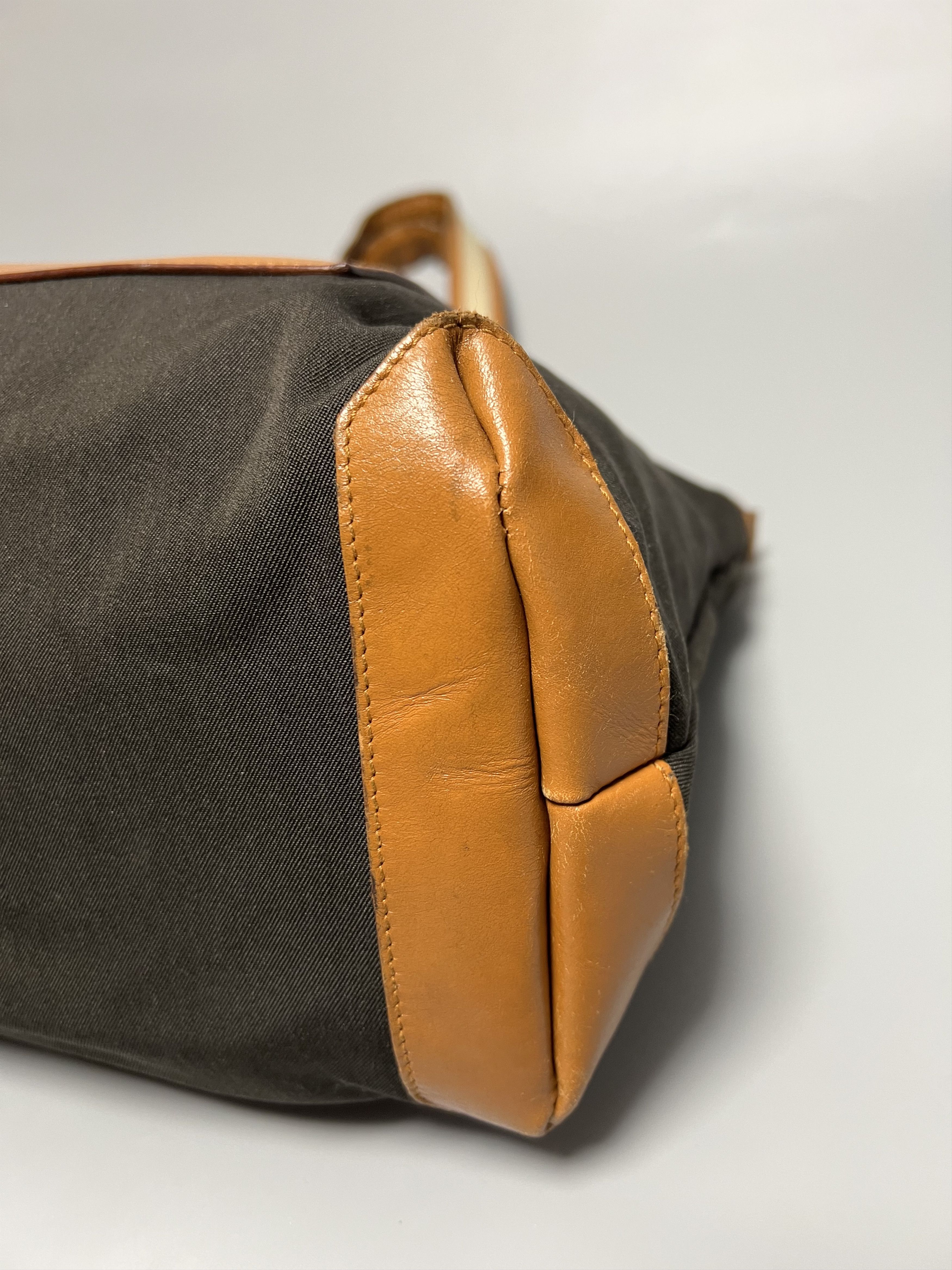Gucci Rare Gucci Vintage Brown Shoulder Bag Size ONE SIZE - 8 Thumbnail