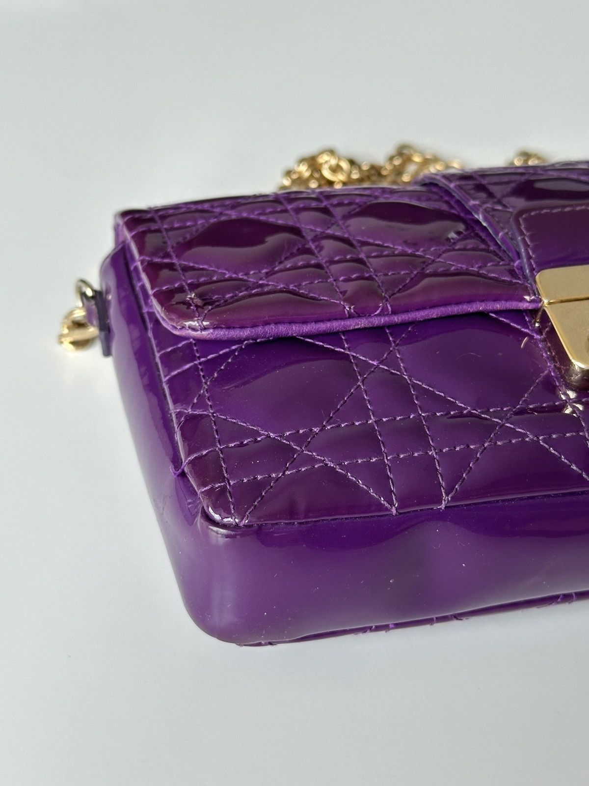 Christian Dior Monsieur × Dior × Vintage Dior Cannage Miss Dior Purple Quilted Patent Promenade Pouch Size ONE SIZE - 13 Thumbnail