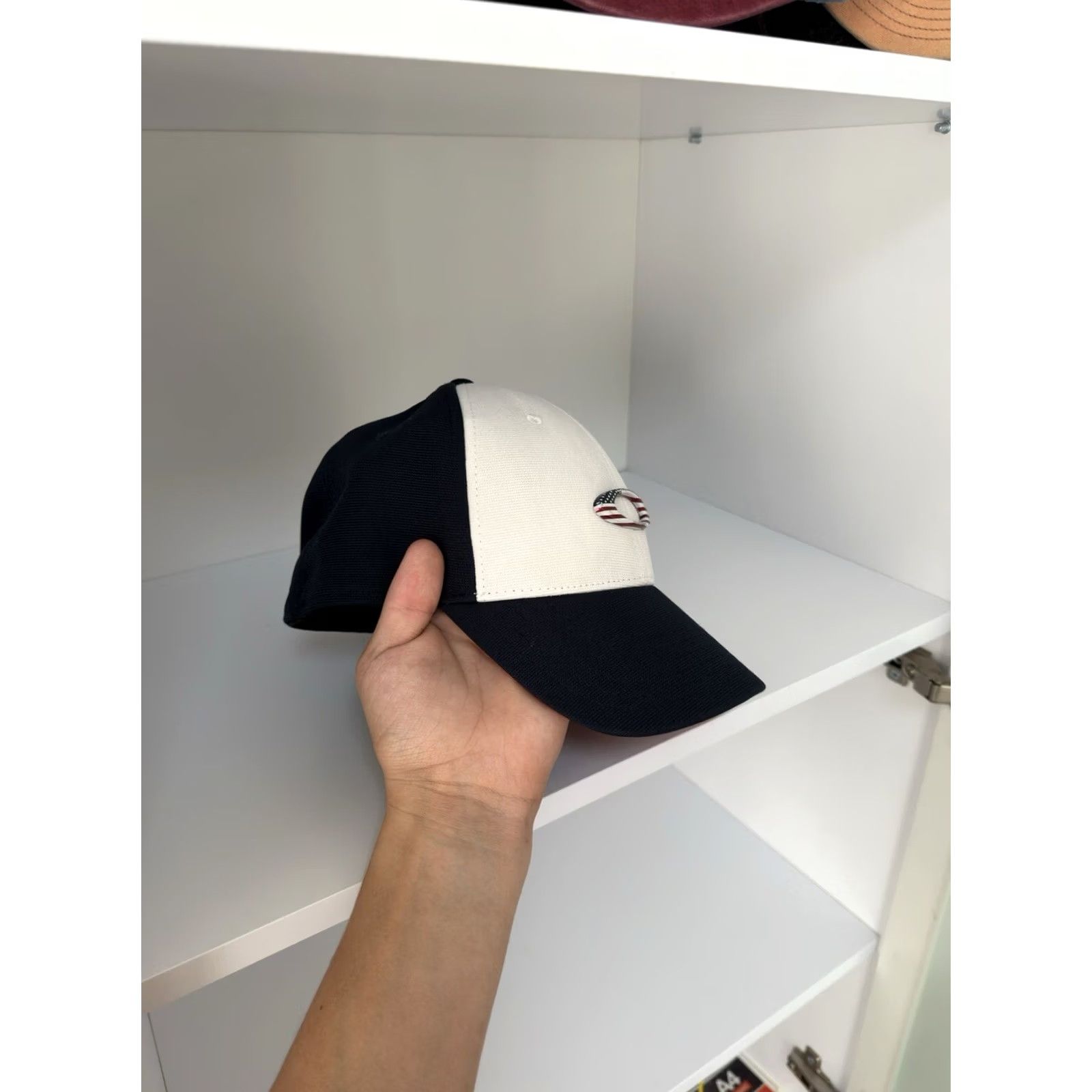 Oakley VINTAGE Oakley USA logo Cap Men L Blue Baseball Cap Size ONE SIZE - 4 Thumbnail