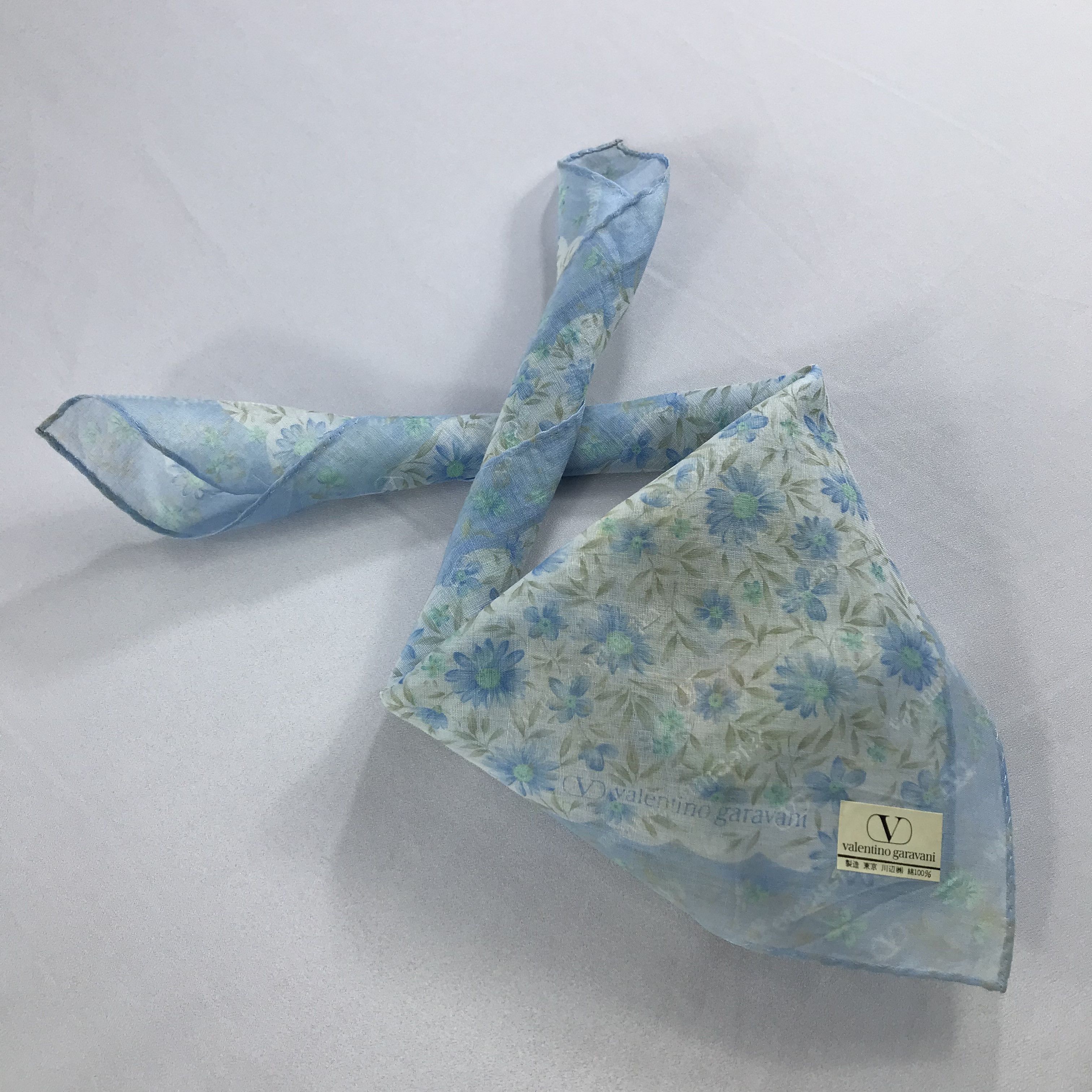 Valentino × Vintage Valentino Garavani Bandana / Handkerchief/Neckerchief -S2614 Size ONE SIZE - 4 Thumbnail