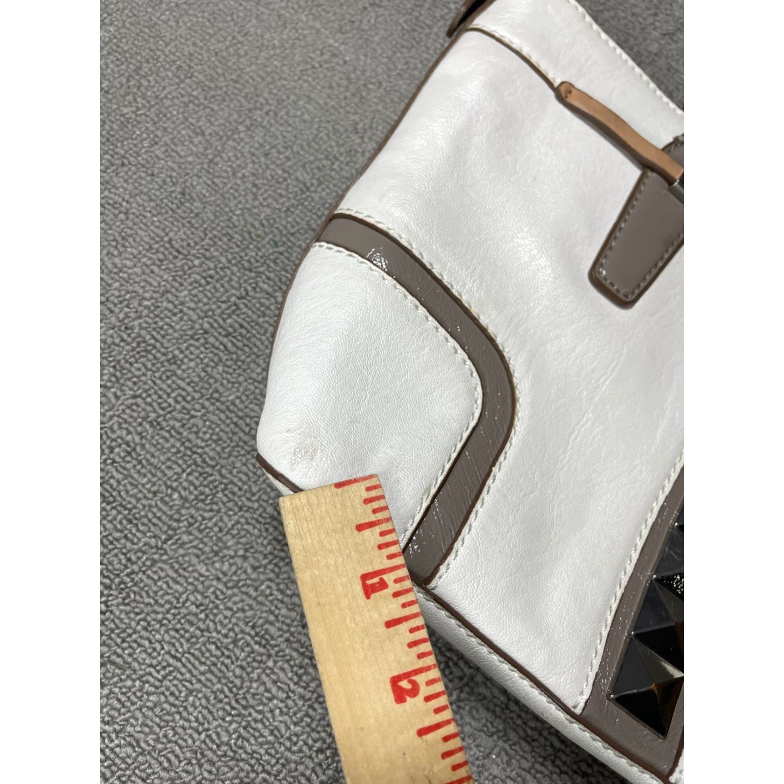 Guess VINTAGE GUESS Purse White Handbag Size ONE SIZE - 2 Thumbnail