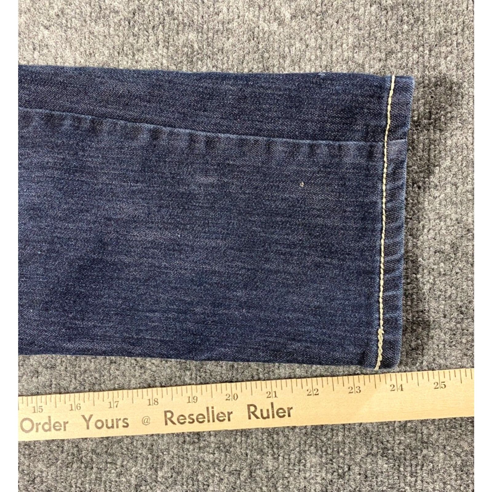Vintage Bongo Capris Denim Distressed Rhinestone Embroidered Flap Pockets Junior Size 11 Size ONE SIZE - 6 Thumbnail