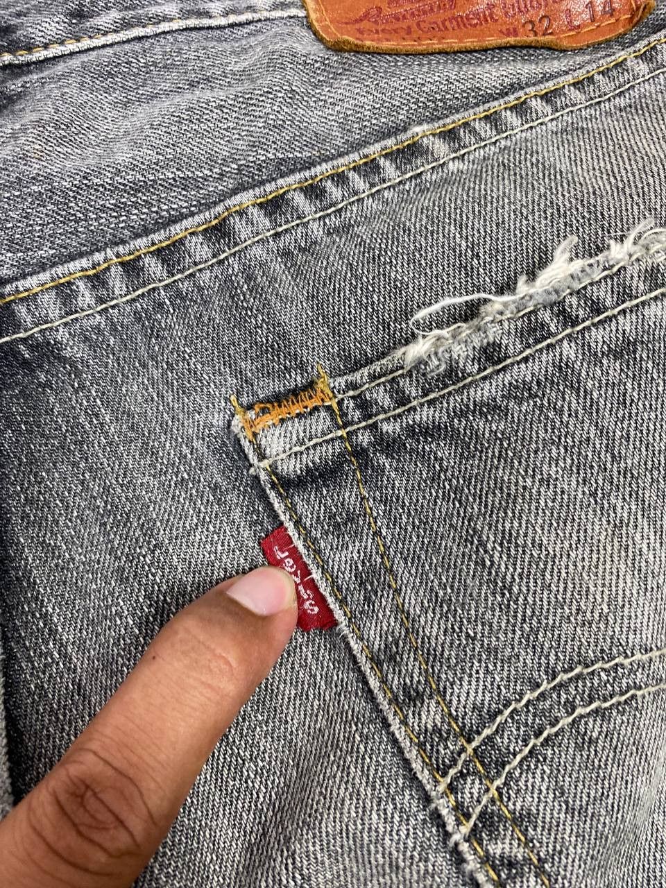 Levi's vintage levis 503 distressed short denim nice design Size US 35 - 6 Thumbnail