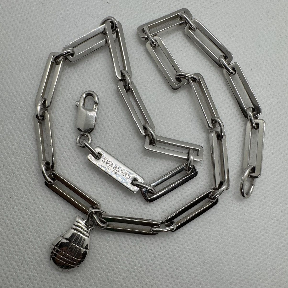 Burberry Burberry Solid Sterling Silver 925 Teardrop Necklace 42cm Size ONE SIZE - 8 Thumbnail