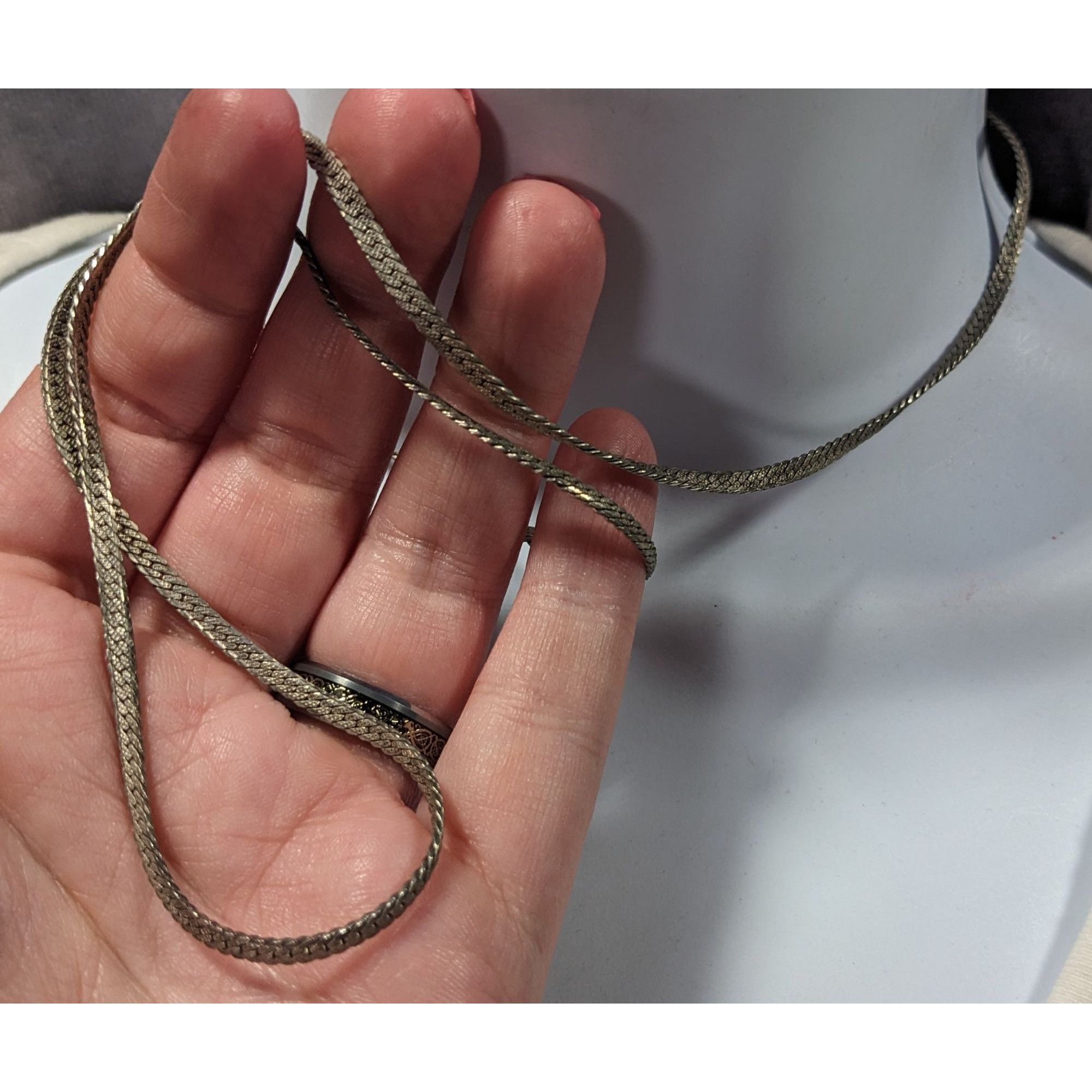 Other Classic Flattened Herringbone Silver Tone Chain Necklace Size ONE SIZE - 4 Thumbnail