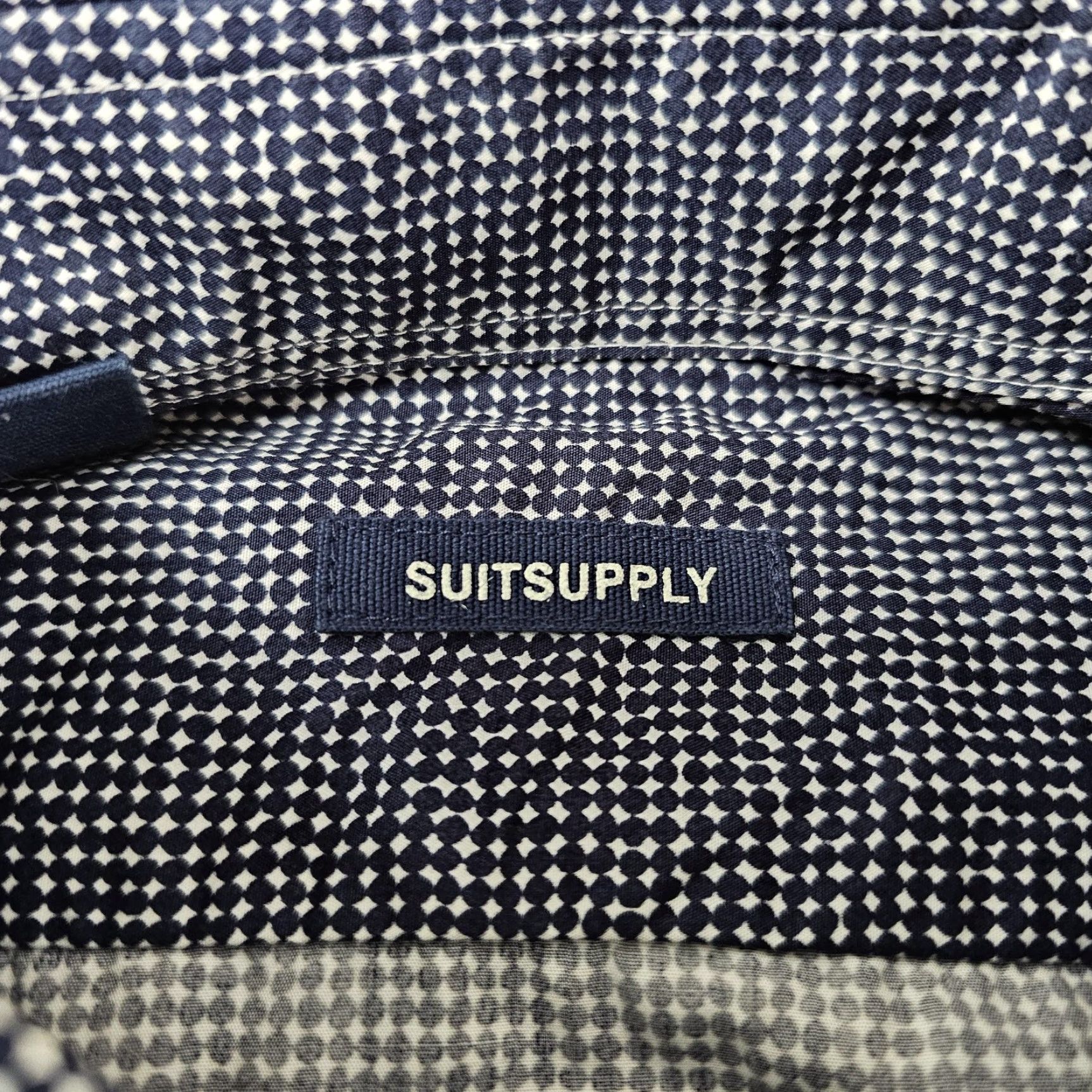 Suitsupply Suitsupply Shirt Mens 40 15 3/4 Blue White Geometric Button Down Long Sleeve Dress Shirt Mens Regular Blue Geometric 100% Cotton Mens Size US L / EU 52-54 / 3 - 4 Thumbnail