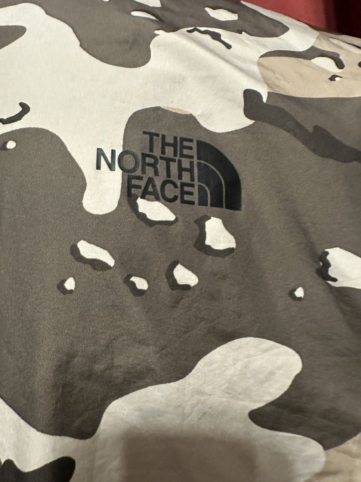 Grailed × The North Face The North Face Camo Windbreaker Jacket 2019 Season Grail Size US L / EU 52-54 / 3 - 4 Thumbnail