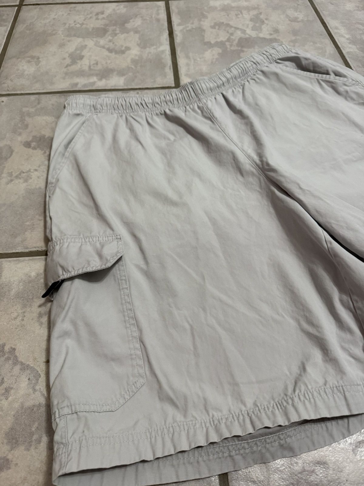 Nike Vintage Nike Cargo Shorts Size US 36 / EU 52 - 4 Thumbnail