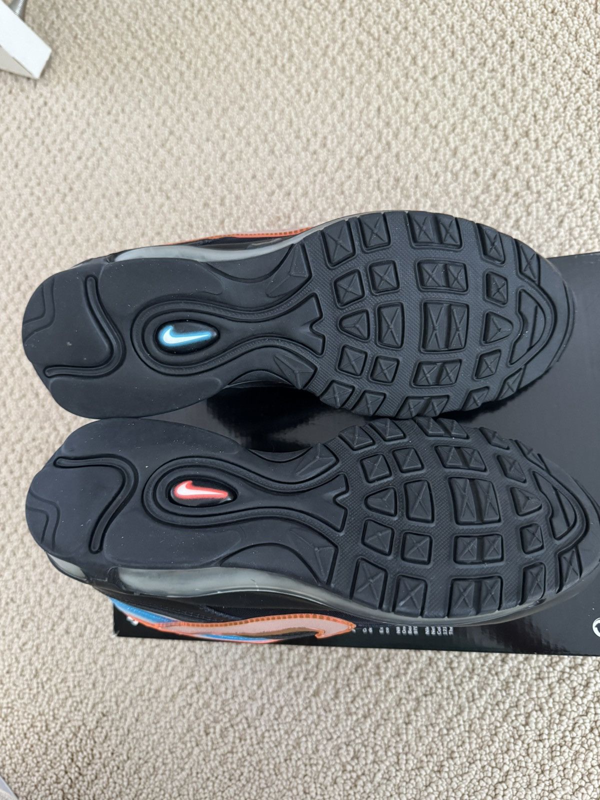 Nike Nike Air Max 97 Neon Seoul 2019 size 8.5 Size US 8.5 / EU 41-42 - 5 Thumbnail