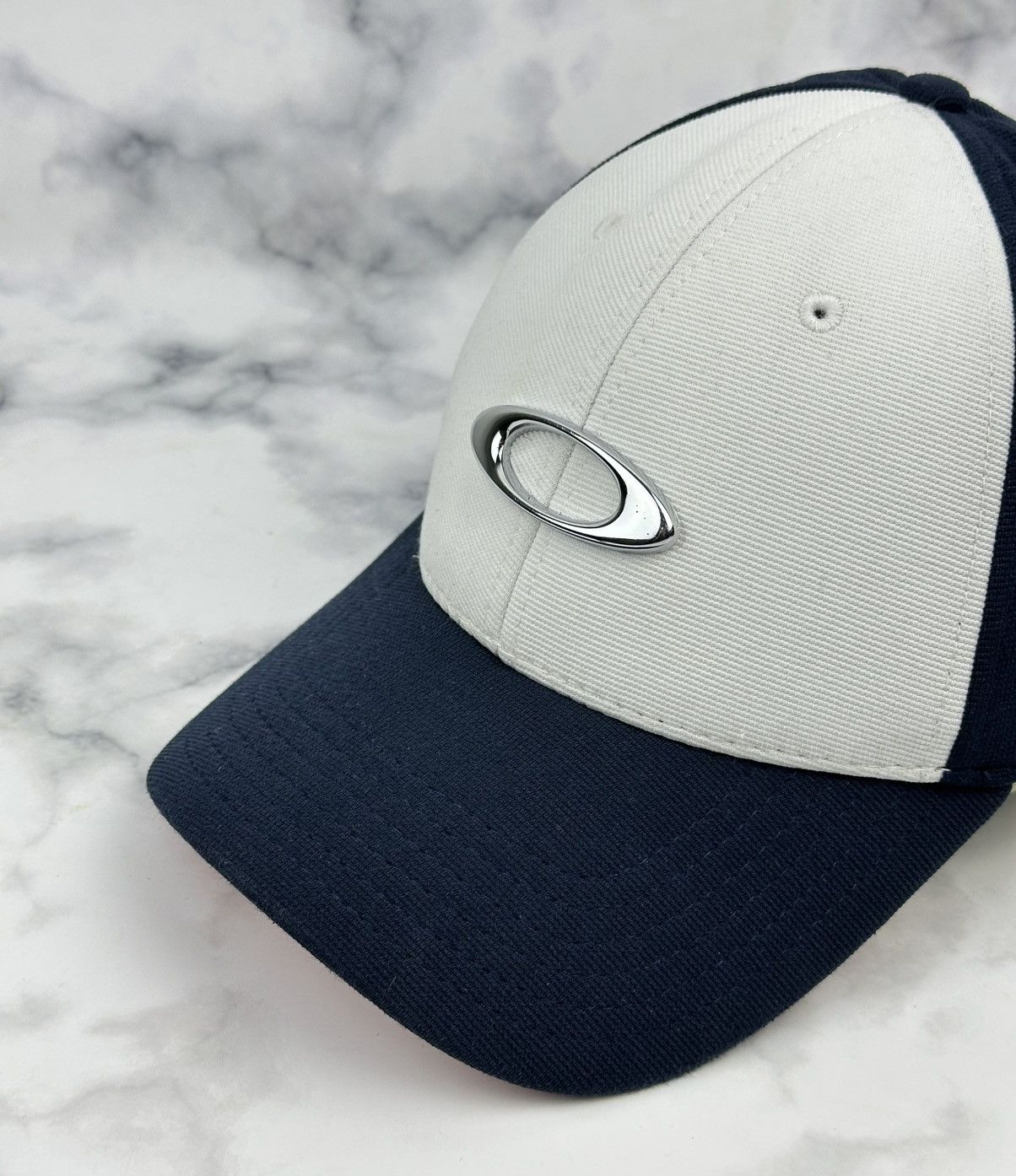 Oakley Mens Oakley Baseball CAP Blue White Fitted Size L/XL Size 38 - 3 Thumbnail