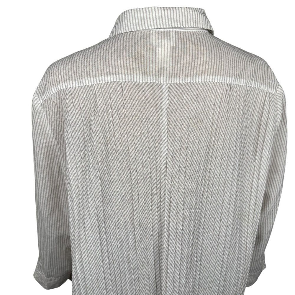 Chicos Chico's Pleated Back Hi-Low Roll Tab 3/4 Sleeve Striped Blo Size L / US 10 / IT 46 - 5 Thumbnail