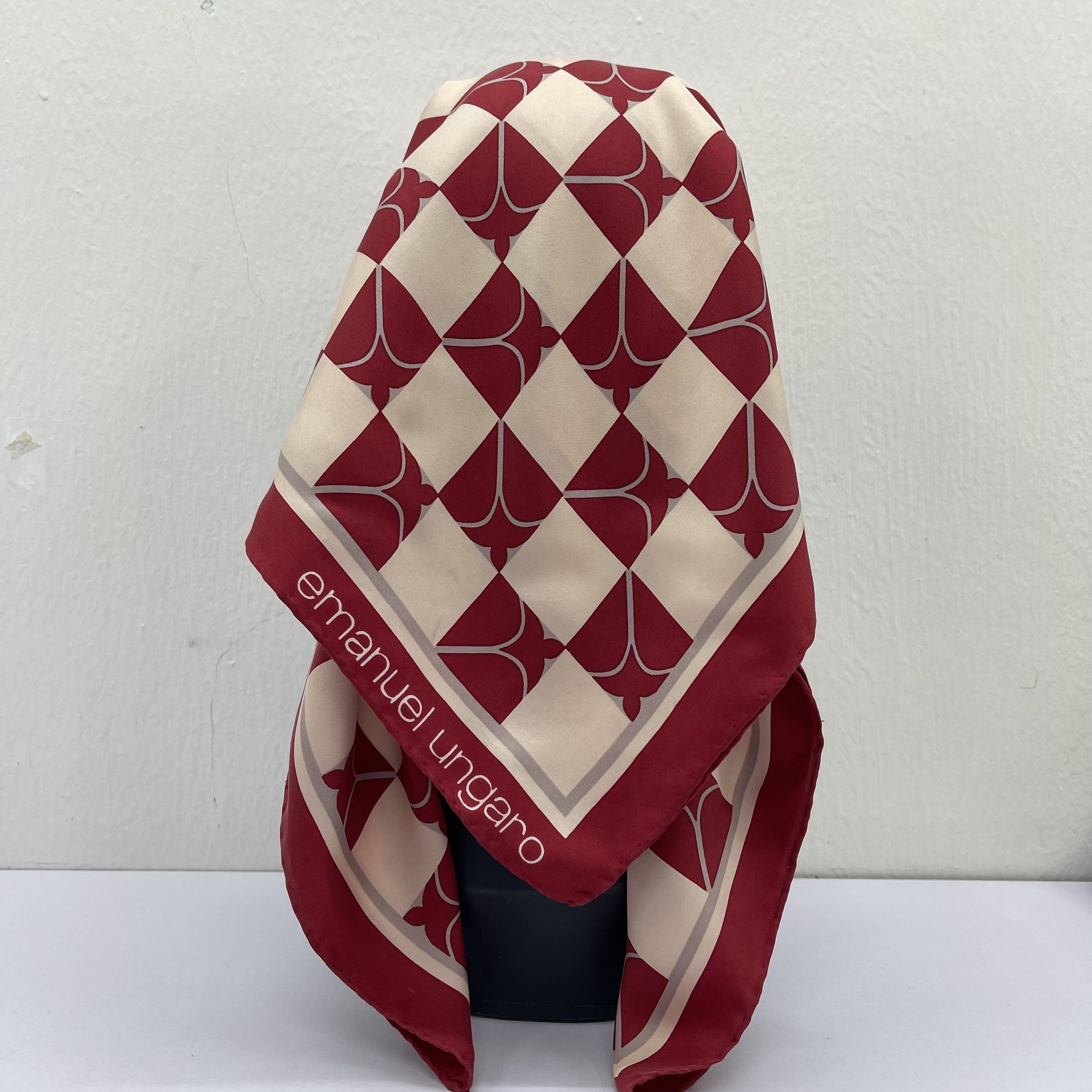 Emanuel Ungaro Vintage Emanuel Ungaro Silk Scarf Babushka - S7047 Size ONE SIZE - 3 Thumbnail