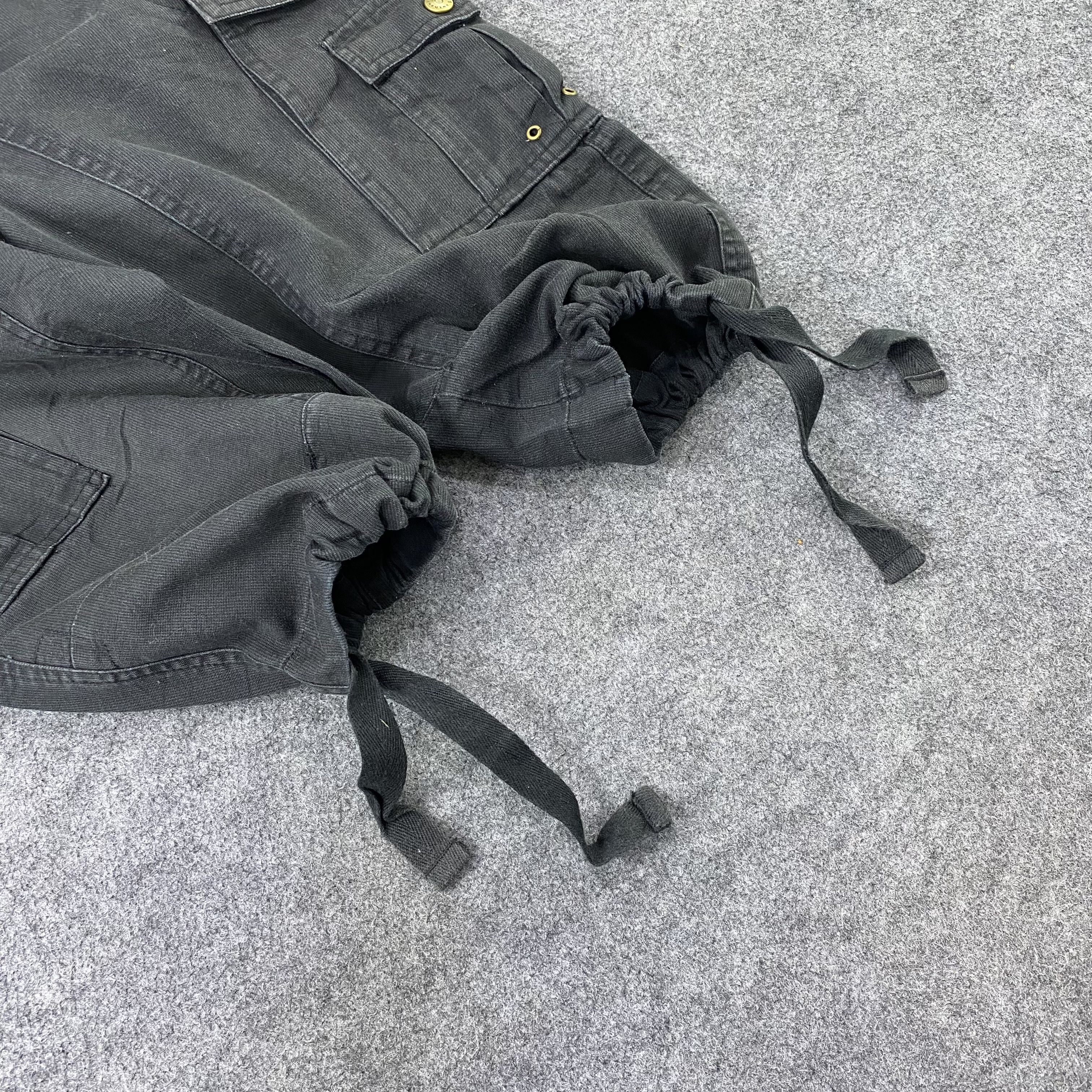 Japanese Brand Japanese Brand Vache Black cargo short-C044 Size US 30 / EU 46 - 10 Thumbnail
