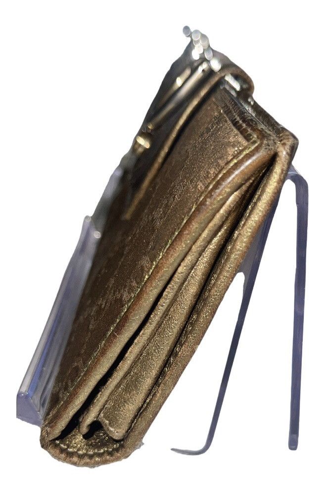 Gucci ***SOLD***Gucci Wallet Gold Iridescent Abbey GG Guccissima Size ONE SIZE - 8 Thumbnail
