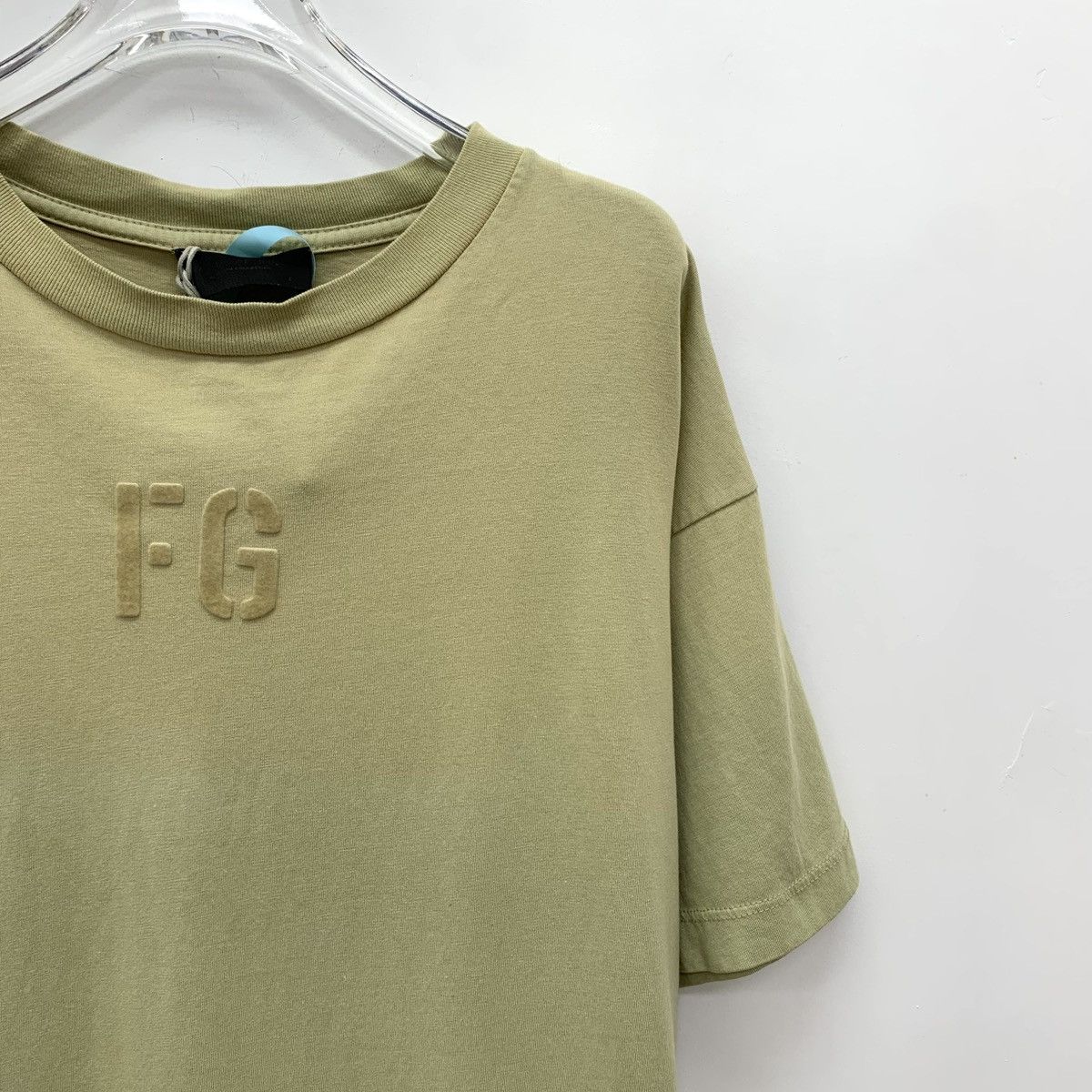 Fear of God Fear Of God Brown Logo Flocked Short Sleeve T-Shirt K26WX Size US M / EU 48-50 / 2 - 3 Thumbnail
