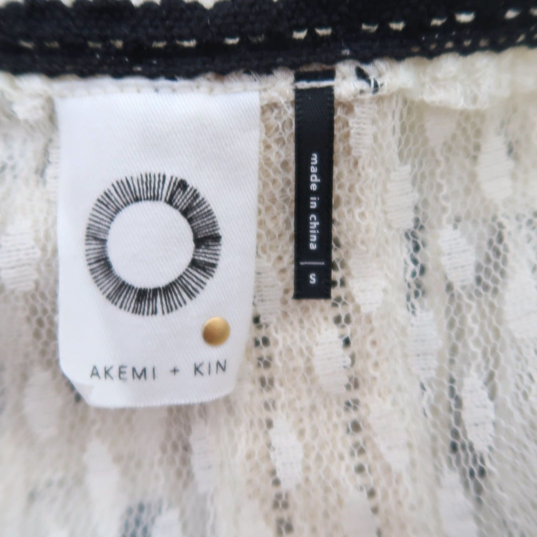 Anthropologie VINTAGE Akemi + Kin Anthropologie Cream Lace Tunic Blouse Top S Women Long Sleeve Bohemian Hippie Casual Party/Cocktail Tunic Dress? Size S / US 4 / IT 40 - 5 Thumbnail