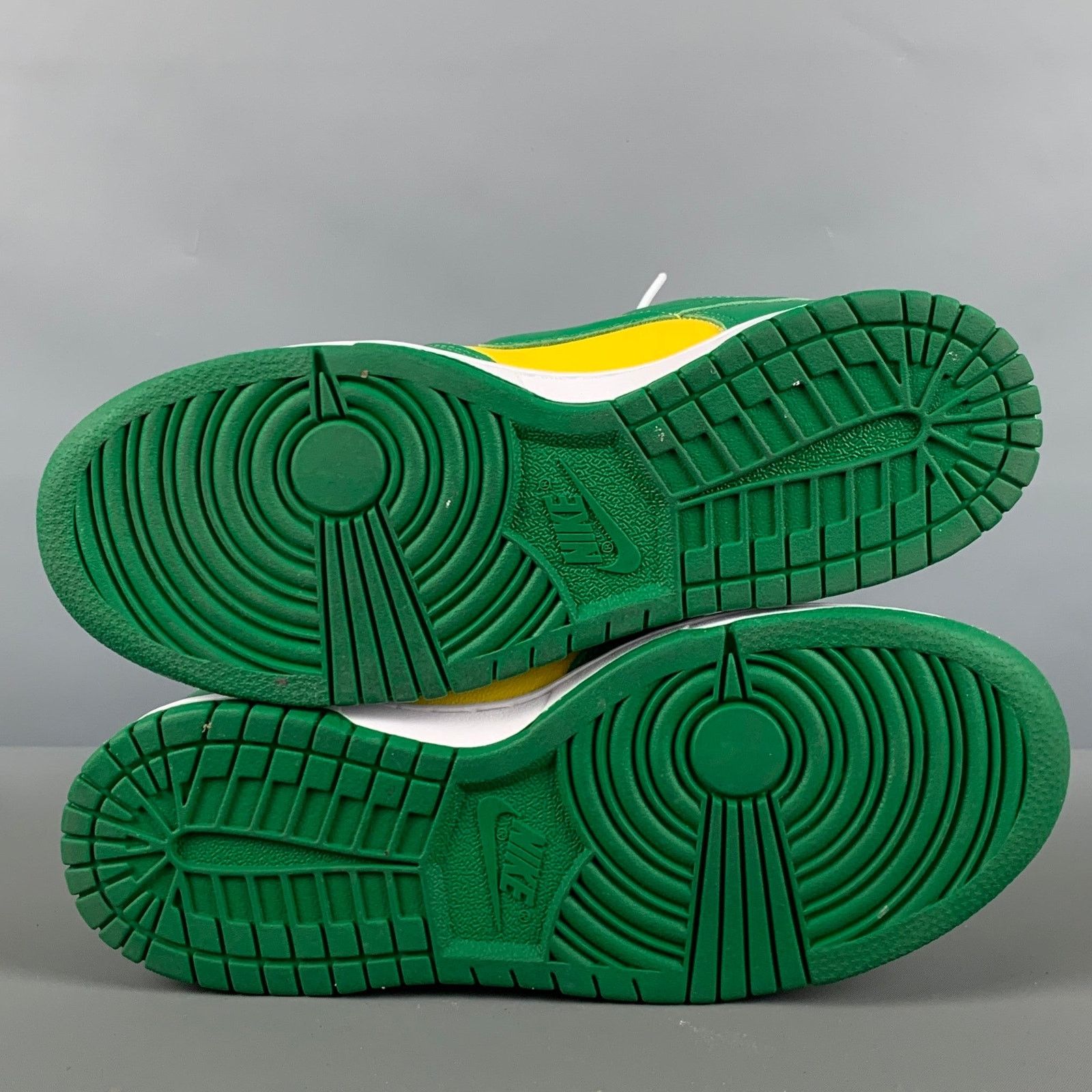 Nike Size 6Y Yellow Green Color Block Leather Low Top Sneakers Size US 6 / EU 39 - 6 Thumbnail