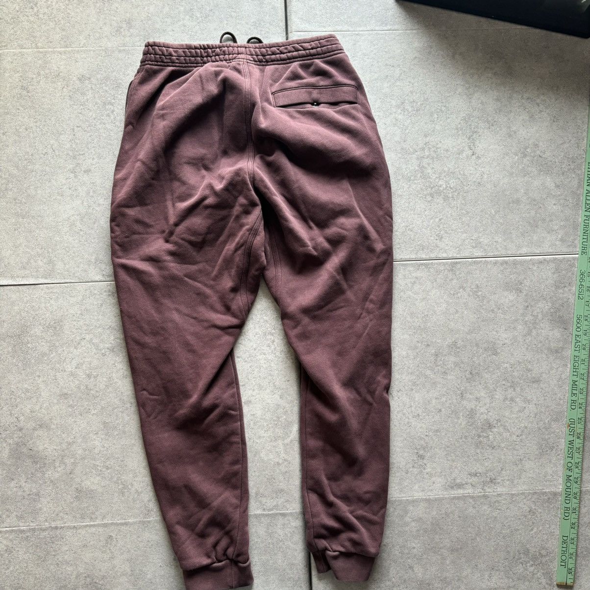 Nike Nike maroon sweatpants joggers Size US 30 / EU 46 - 7 Thumbnail