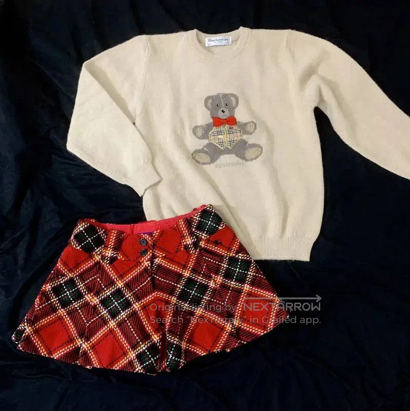 Burberry Red Wool Blend Girl's Casual Pants.