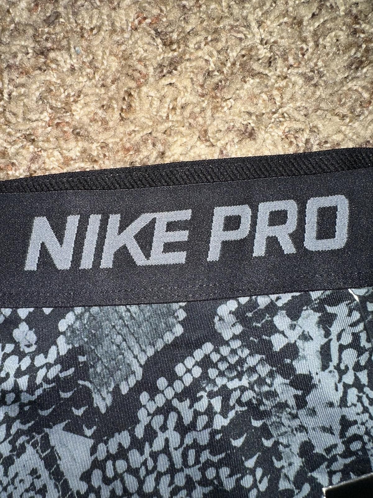 Nike Nike Pro Vixen Womens Training Shorts Size 28" / US 6 / IT 42 - 5 Thumbnail
