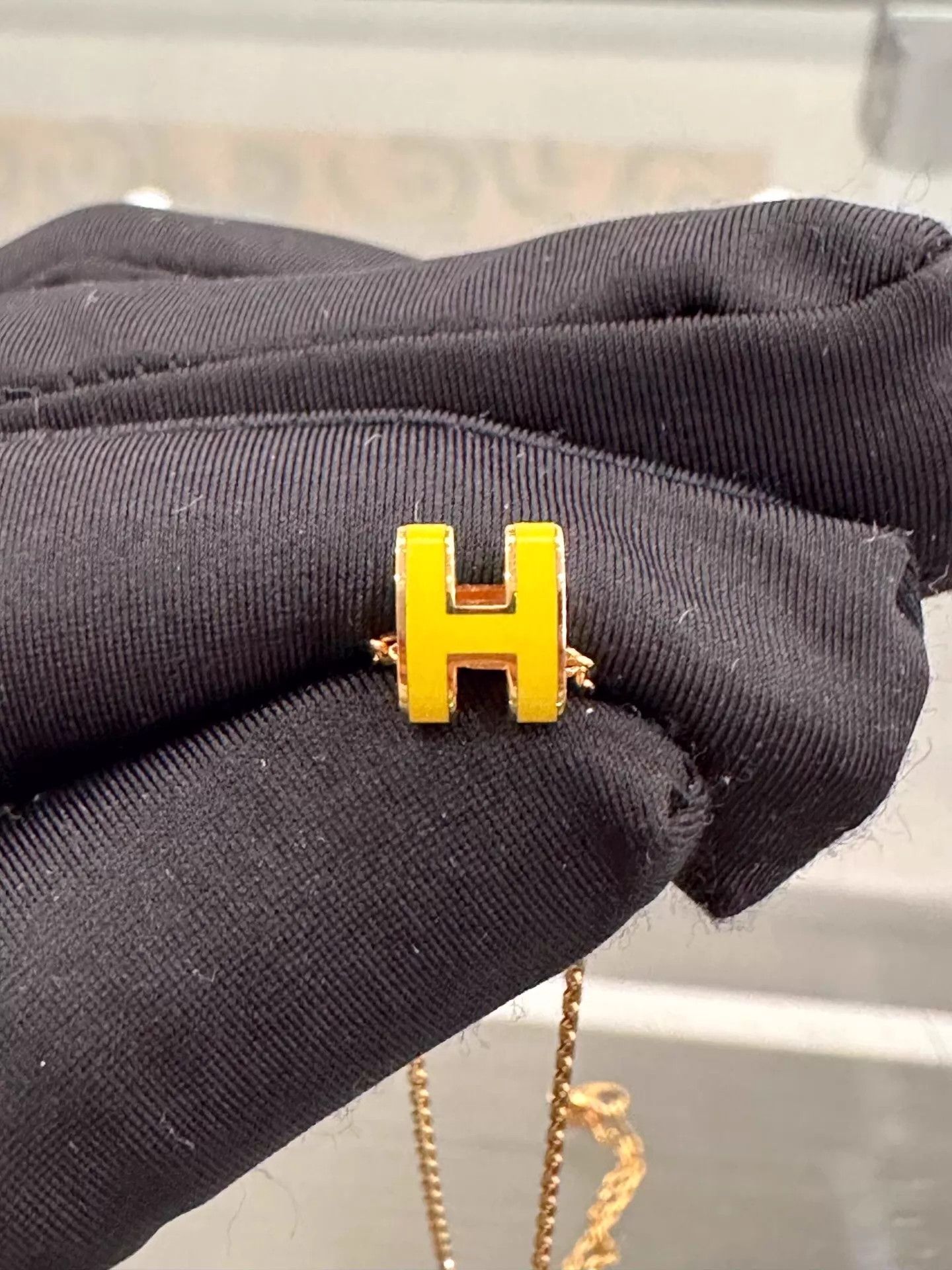 Hermes Hermes Pop H Mini Yellow Enamel H Gold Necklace 40cm Size ONE SIZE - 4 Thumbnail