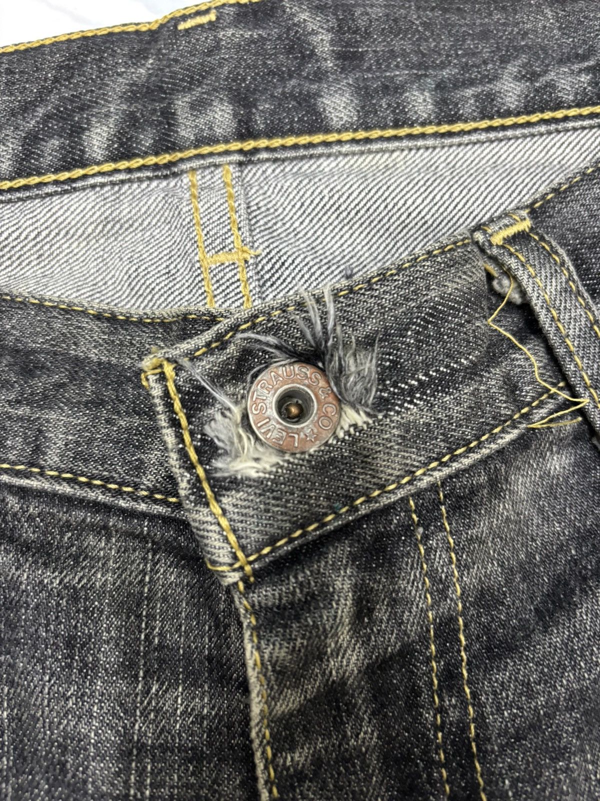 Levi's Vintage Clothing Vintage Levis 502 Rusty Black Baggy Jeans Distressed Denim Size US 34 / EU 50 - 10 Thumbnail