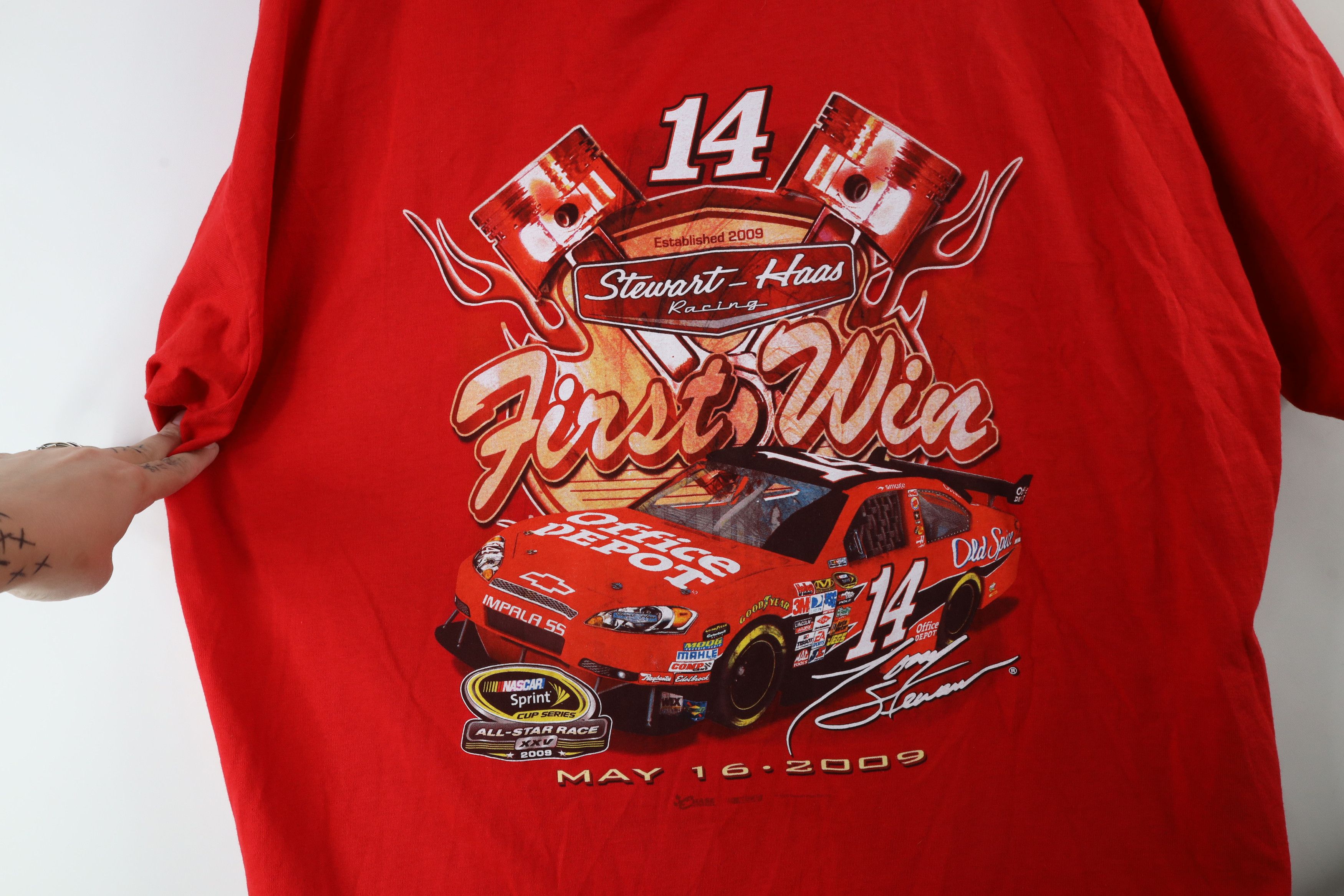 Vintage Vintage Y2K 2009 Tony Stewart Racing Short Sleeve T-Shirt Size US XXL / EU 58 / 5 - 4 Thumbnail