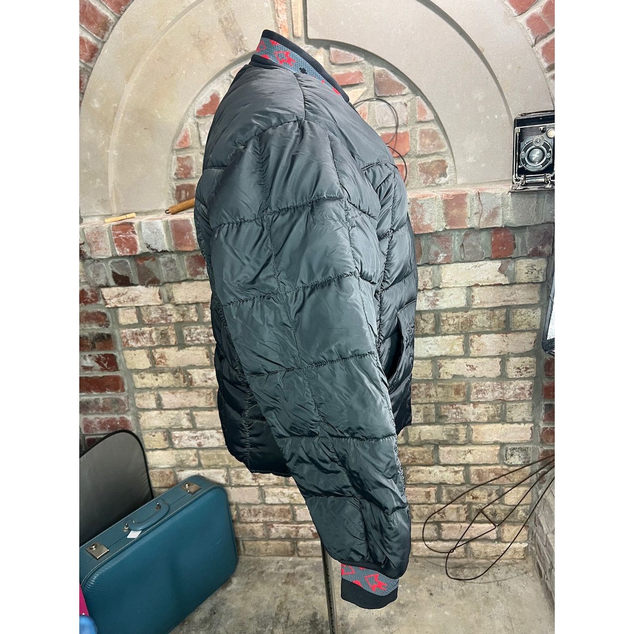 Walls walls puffer coat ski coat black red 1970s Size US L / EU 52-54 / 3 - 8 Thumbnail