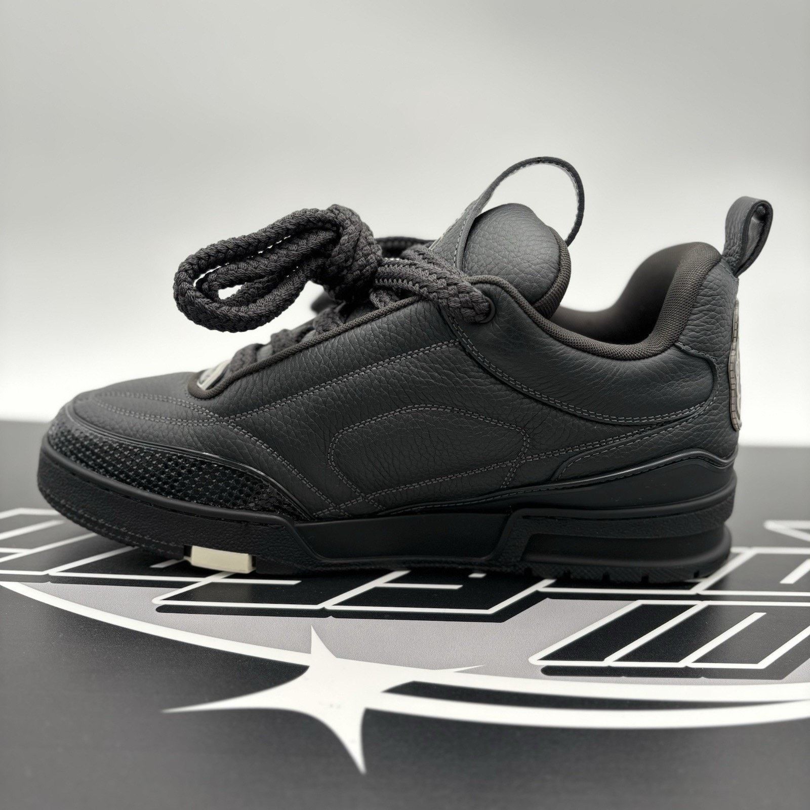 Louis Vuitton Louis Vuitton Skate ' Black ' | EXCELLENT CONDITION Size US 9.5 / EU 42-43 - 4 Thumbnail