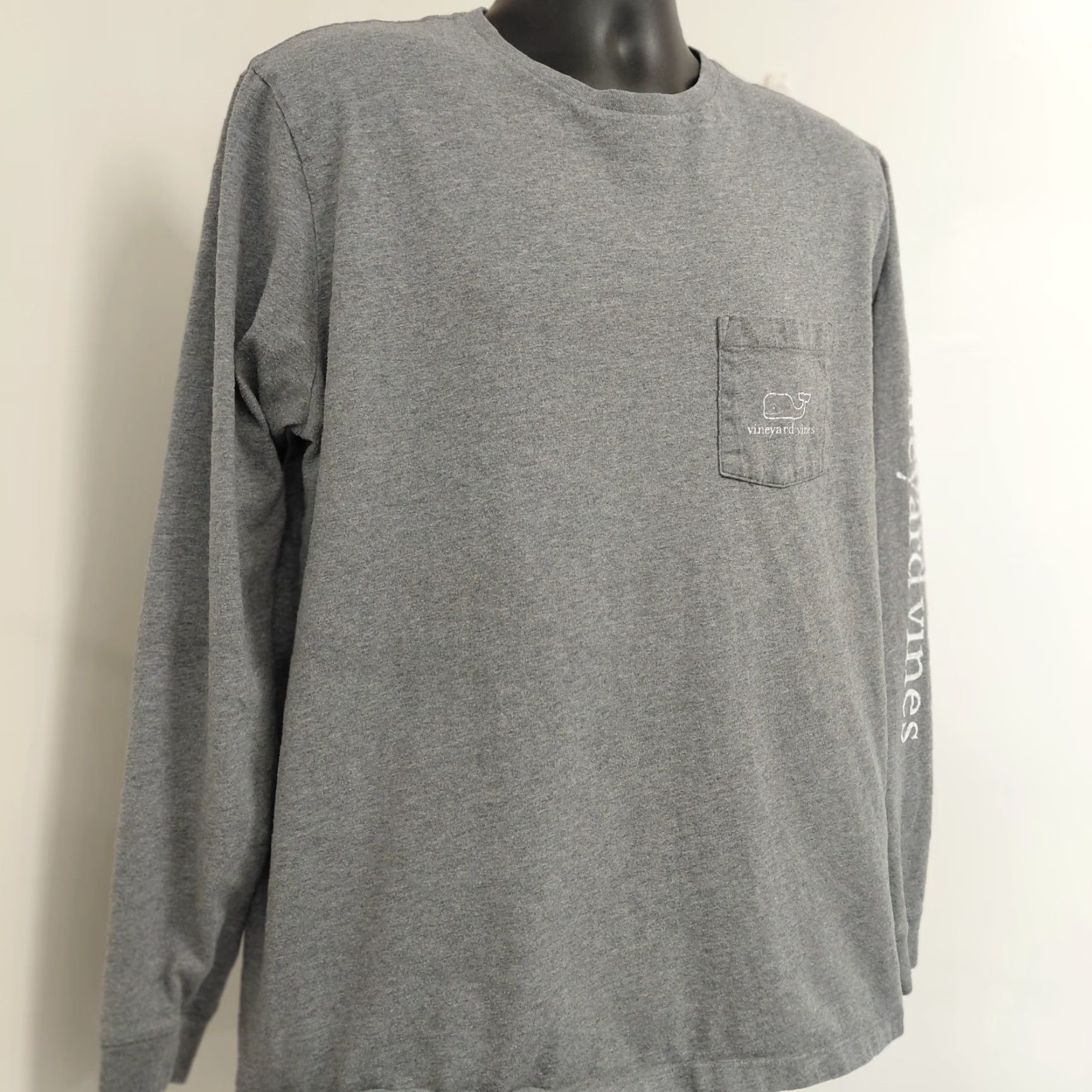 Vineyard Vines Vineyard Vines T-Shirt Adult Large Heather Gray Long Sleeve Pocket Whale... Shirt Mens Regular Gray Vintage No Size US L / EU 52-54 / 3 - 3 Thumbnail