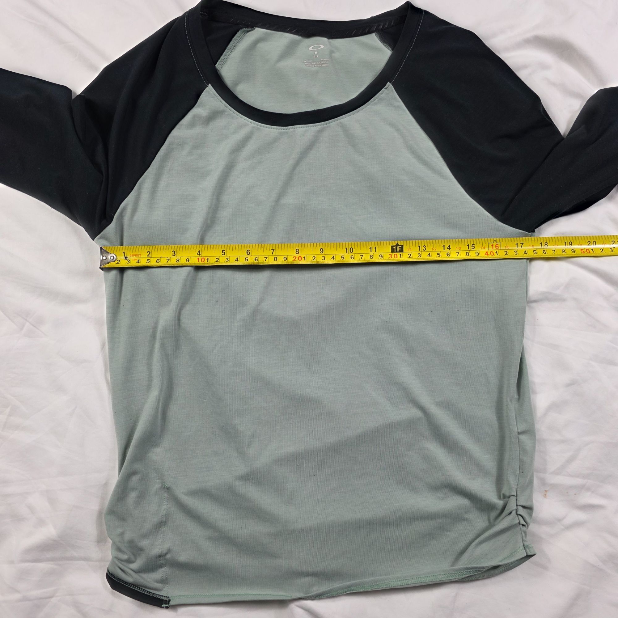 Oakley Oakley Womens Long Sleeve Raglan Shirt Size S Black Gray Lig Size S / US 4 / IT 40 - 6 Thumbnail