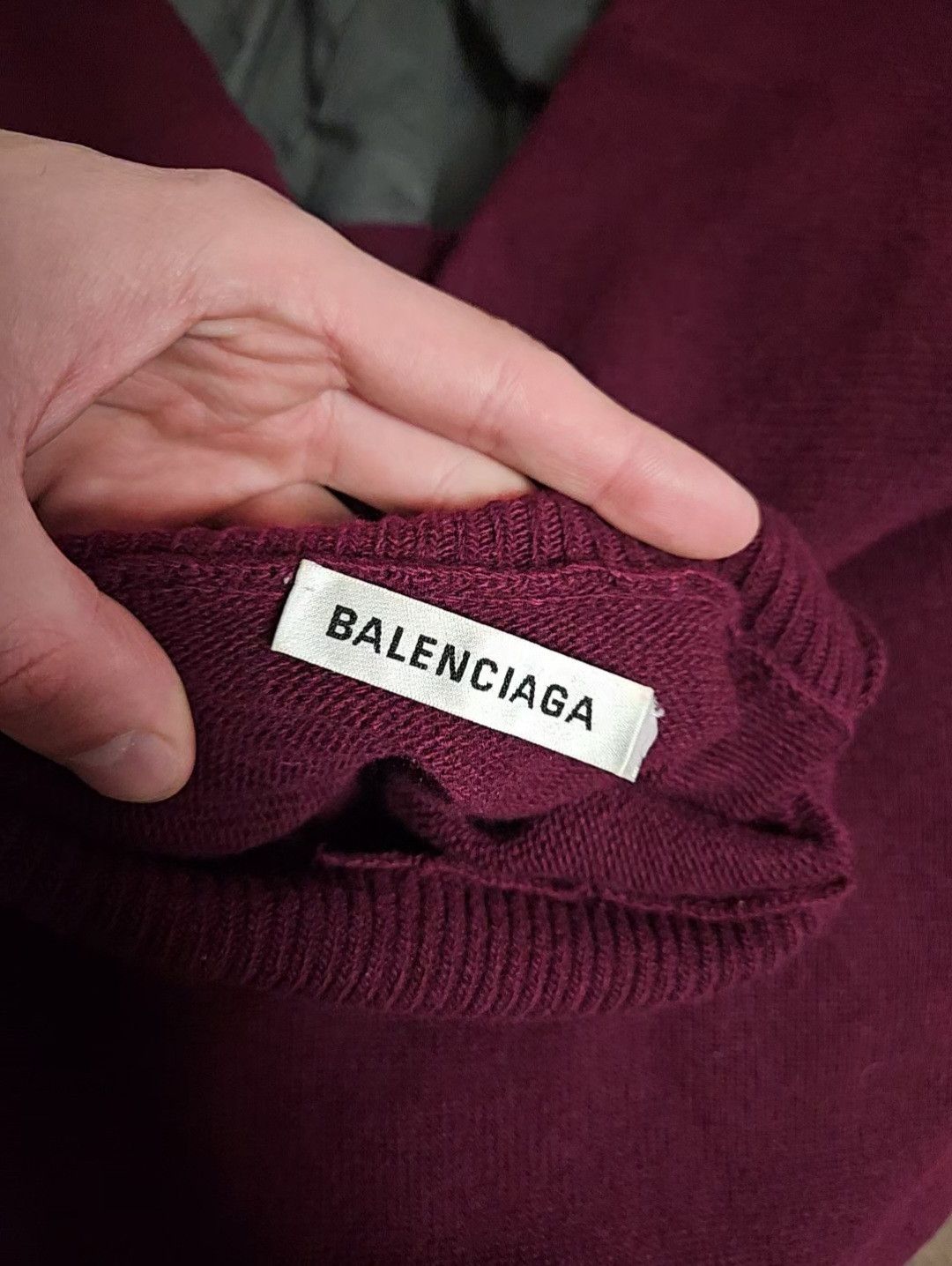 Balenciaga Oversized Red BB Wreath Logo Turtleneck Sweater Size US S / EU 44-46 / 1 - 5 Thumbnail