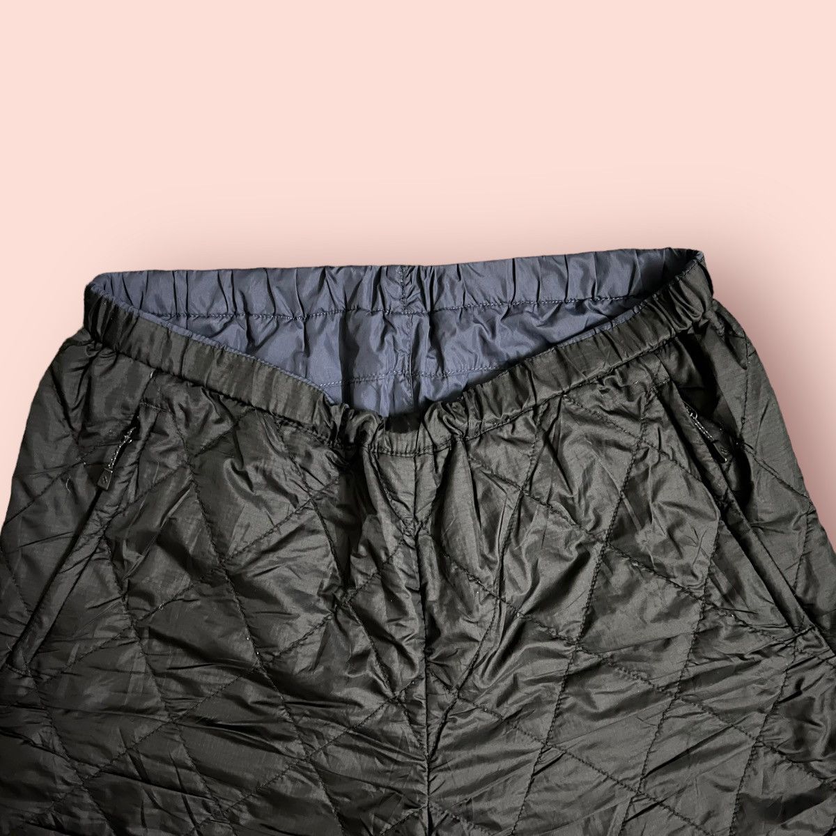 Montbell × Vintage VINTAGE MONT-BELL RARE REVERSIBLE QUILTED SHORT PANTS Size 30" / US 8 / IT 44 - 5 Thumbnail