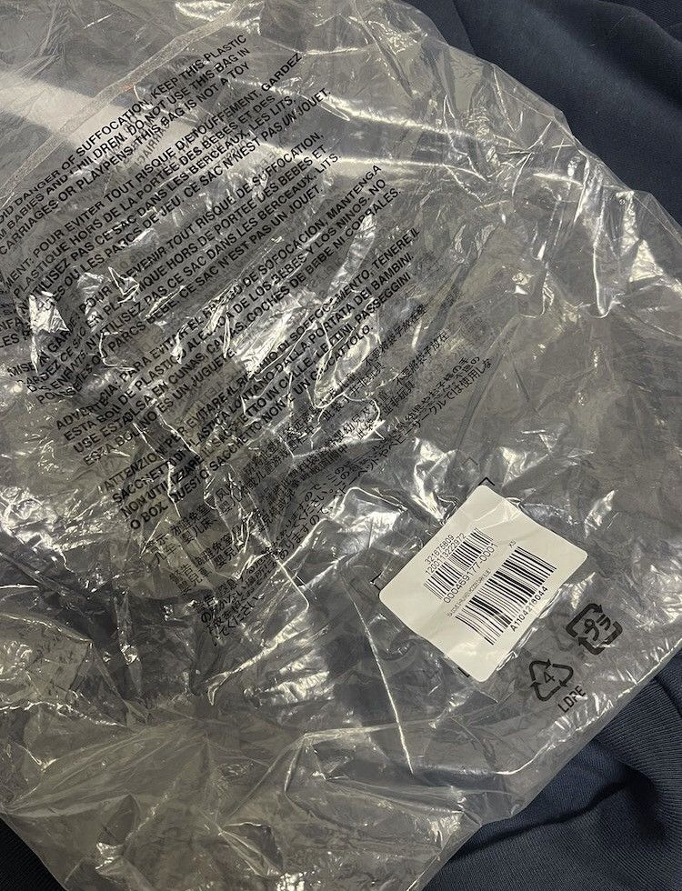 Gap × Yeezy NWT Yeezy Gap Dove Shrunken Hoodie by Balenciaga Size US XS / EU 42 / 0 - 14 Thumbnail
