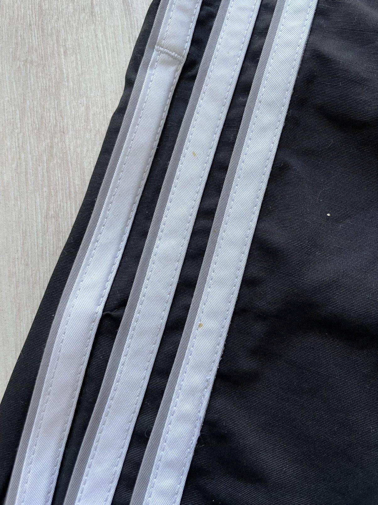 Adidas Vintage Adidas 00’s Sweatpants Y2K Black Baggy Pants RARE Size 27" / US 4 / IT 40 - 11 Thumbnail