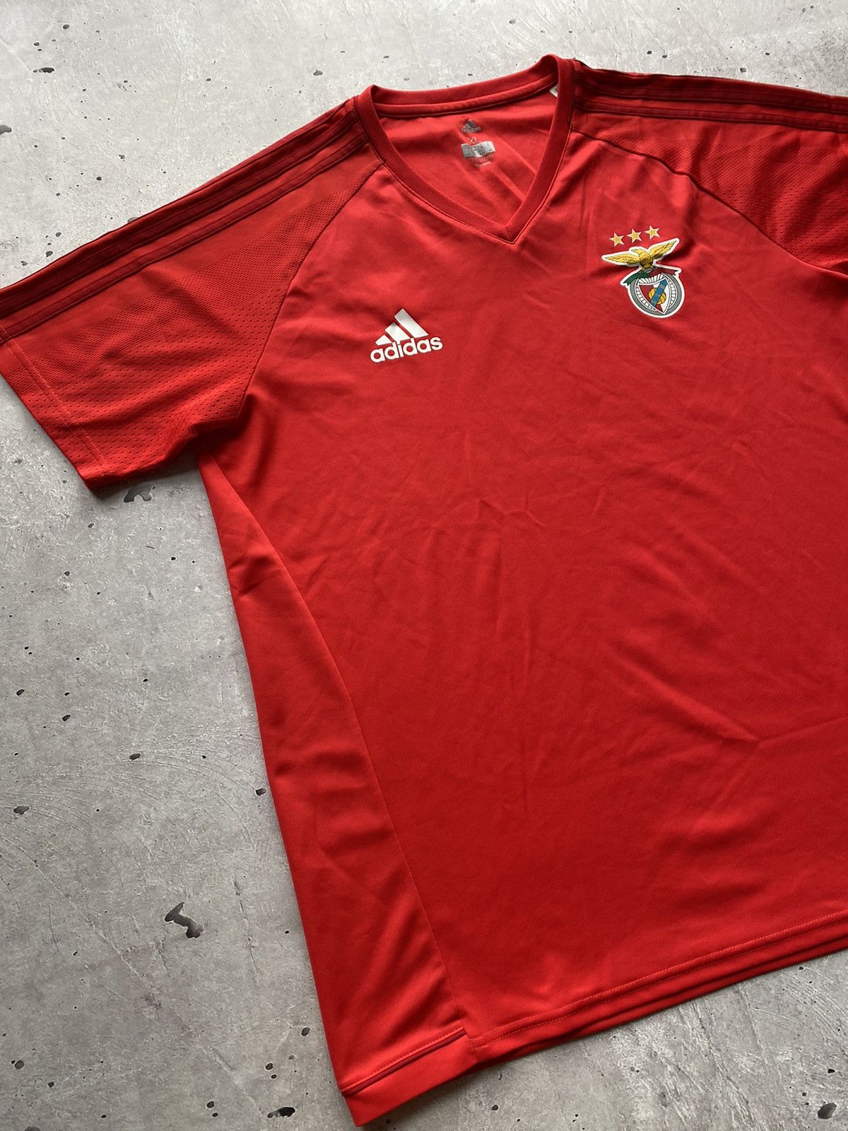 Adidas Vintage 2017/2018 Benfica Adidas Red Soccer Jersey Football Size US XL / EU 56 / 4 - 1 Thumbnail