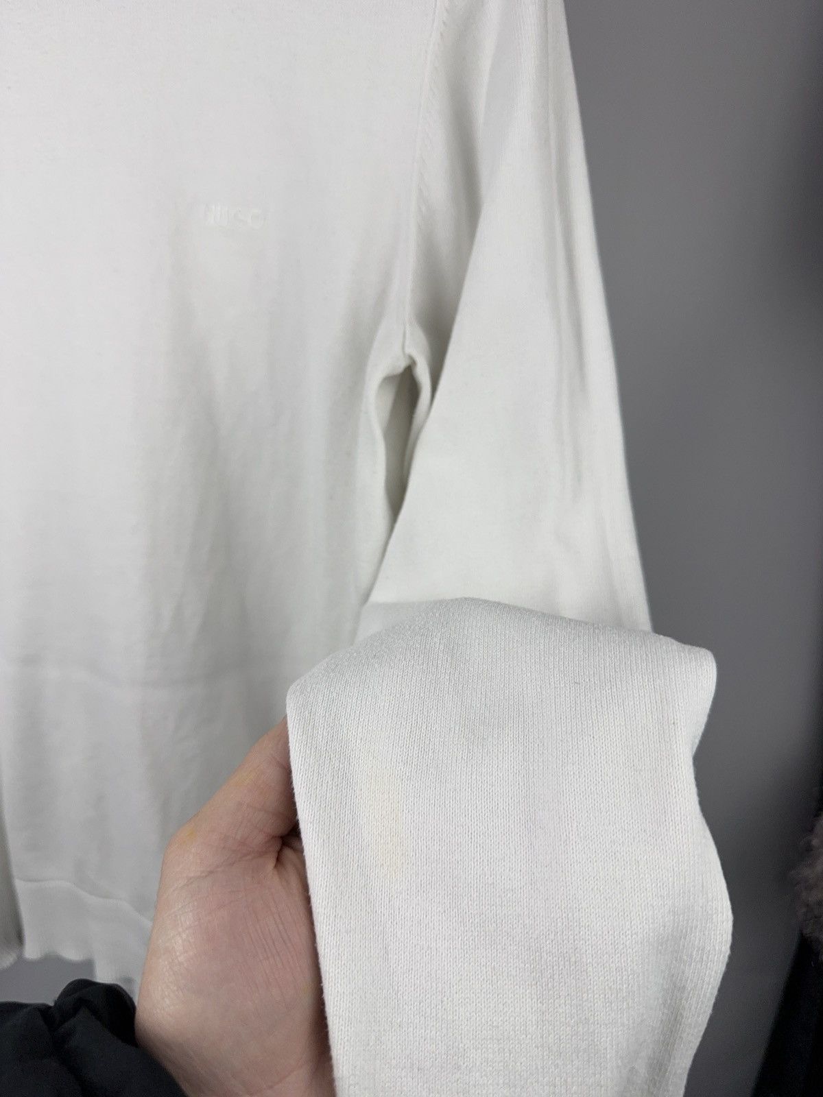 Hugo Boss Luxury HUGO BOSS Minimal Logo Off White Red Tag Sweatshirt M Size US S / EU 44-46 / 1 - 7 Thumbnail