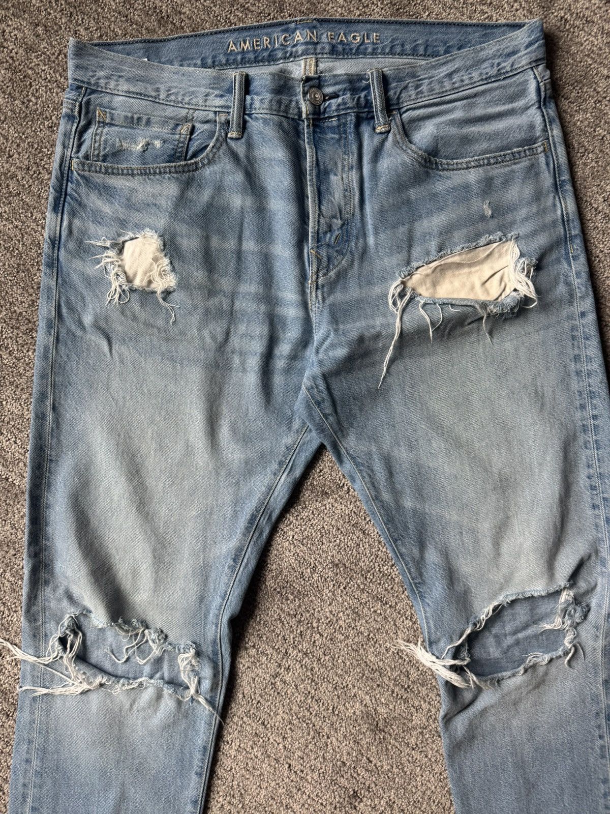 American Eagle Outfitters TALL GUYS!! Distressed Athletic Fit Jeans Size US 34 / EU 50 - 3 Thumbnail