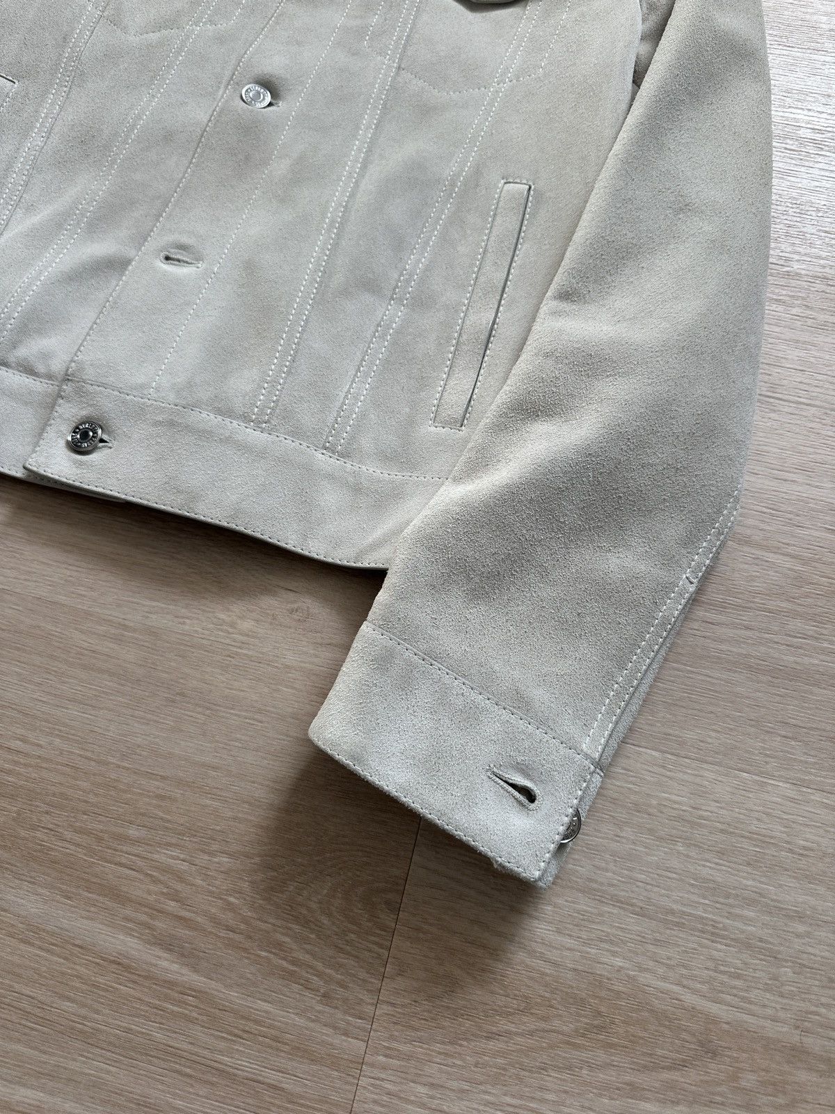 Berluti FW18 Light Grey Heavy Suede Trucker with Corduroy Details Size US S / EU 44-46 / 1 - 2 Thumbnail