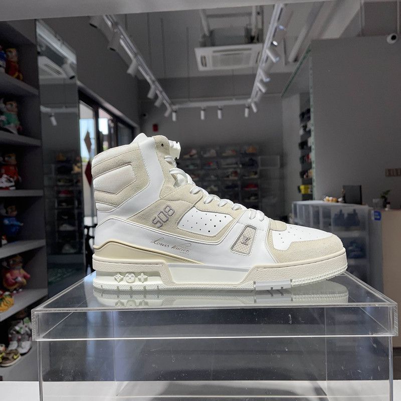 Louis Vuitton Louis Vuitton High-Top Basketball Trainers for Men -2508 Size US 8.5 / EU 41-42 - 8 Thumbnail