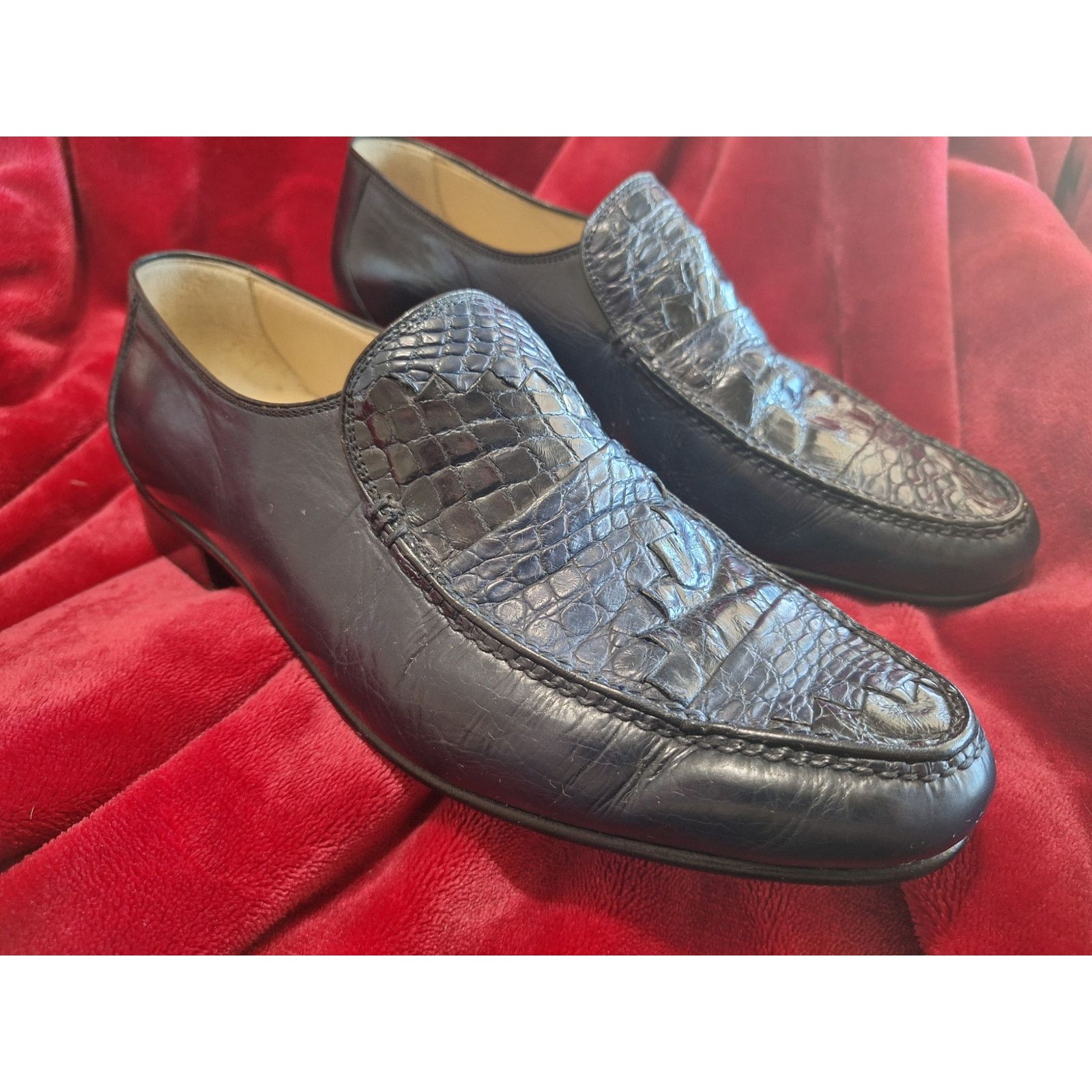 Vintage Bruno Magli Exotic Caiman Crocodile 9.5 Italy Dress Shoes Tassel Loafers S5fb3310846594903adf35c7eec4fb  main image 3